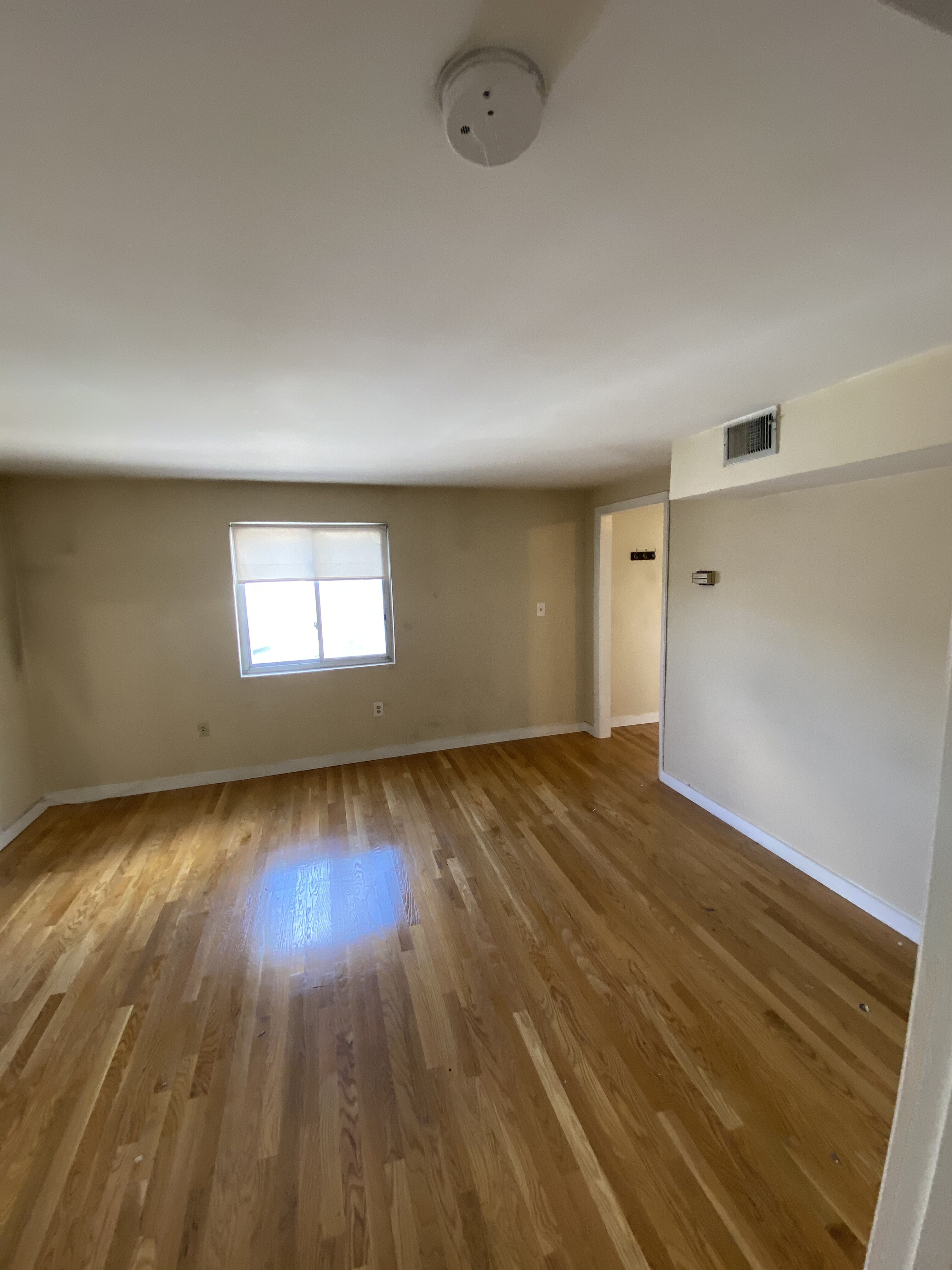 385 Dorchester St, South Boston