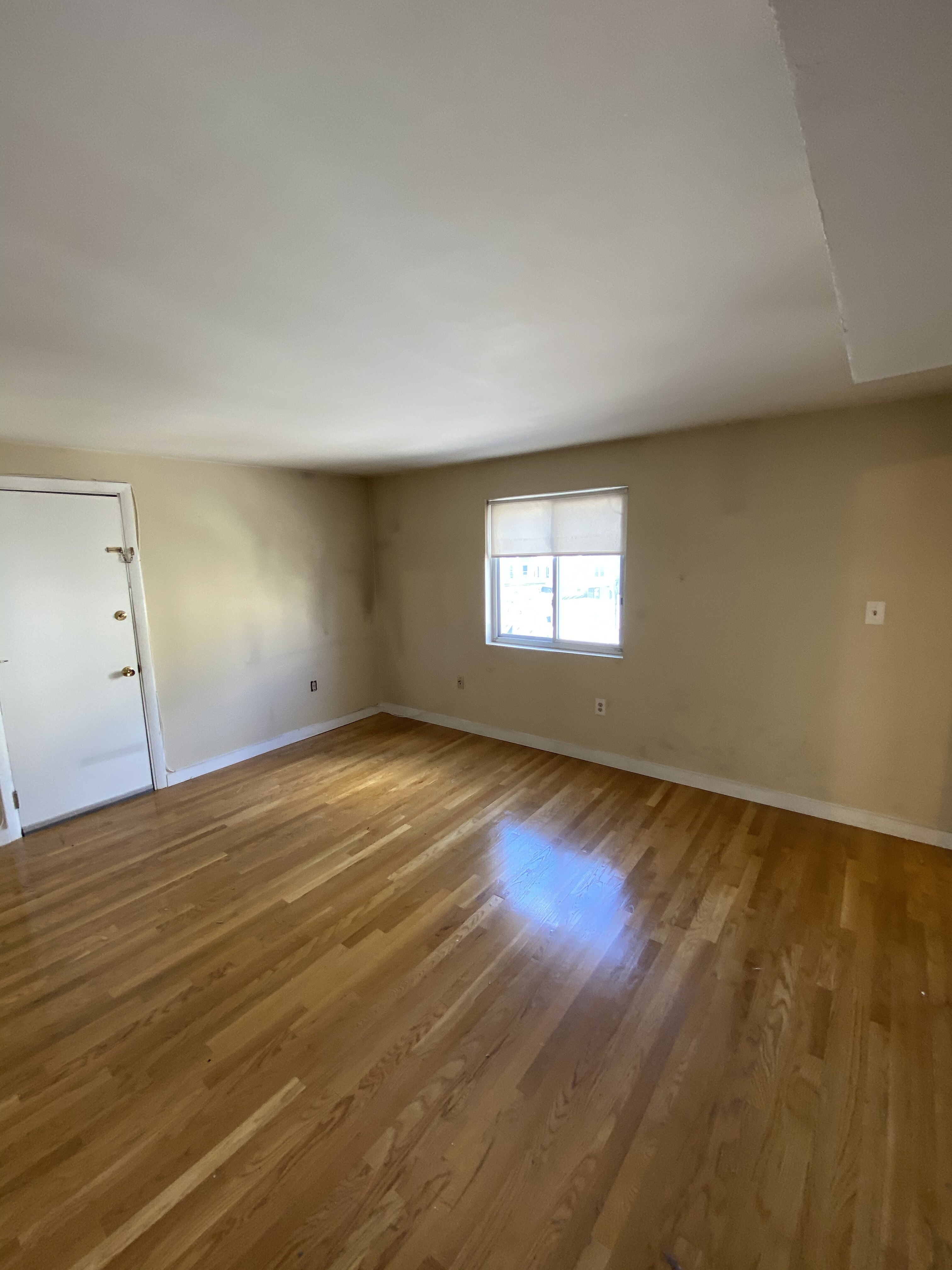 385 Dorchester St, South Boston