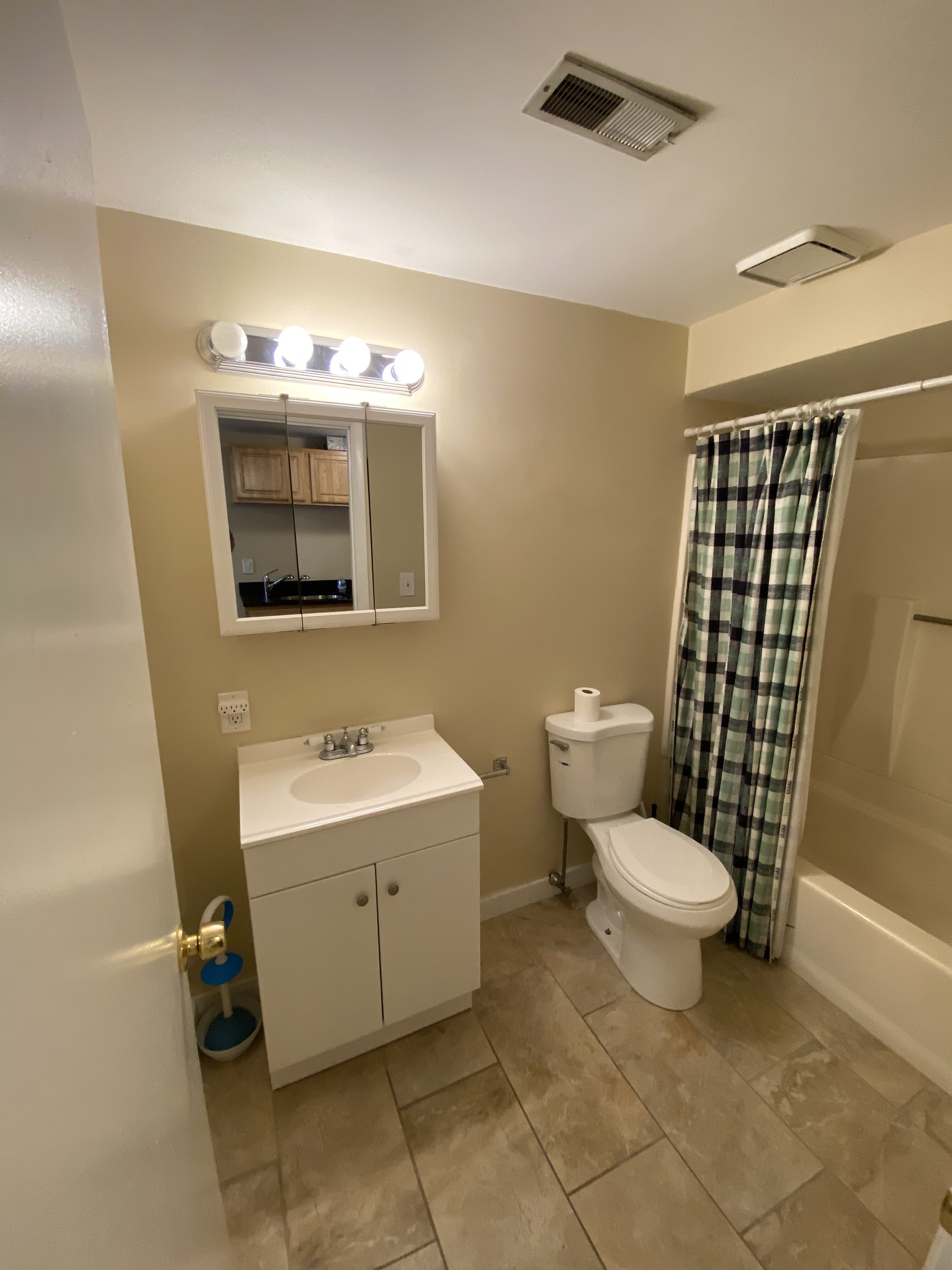 385 Dorchester St, South Boston