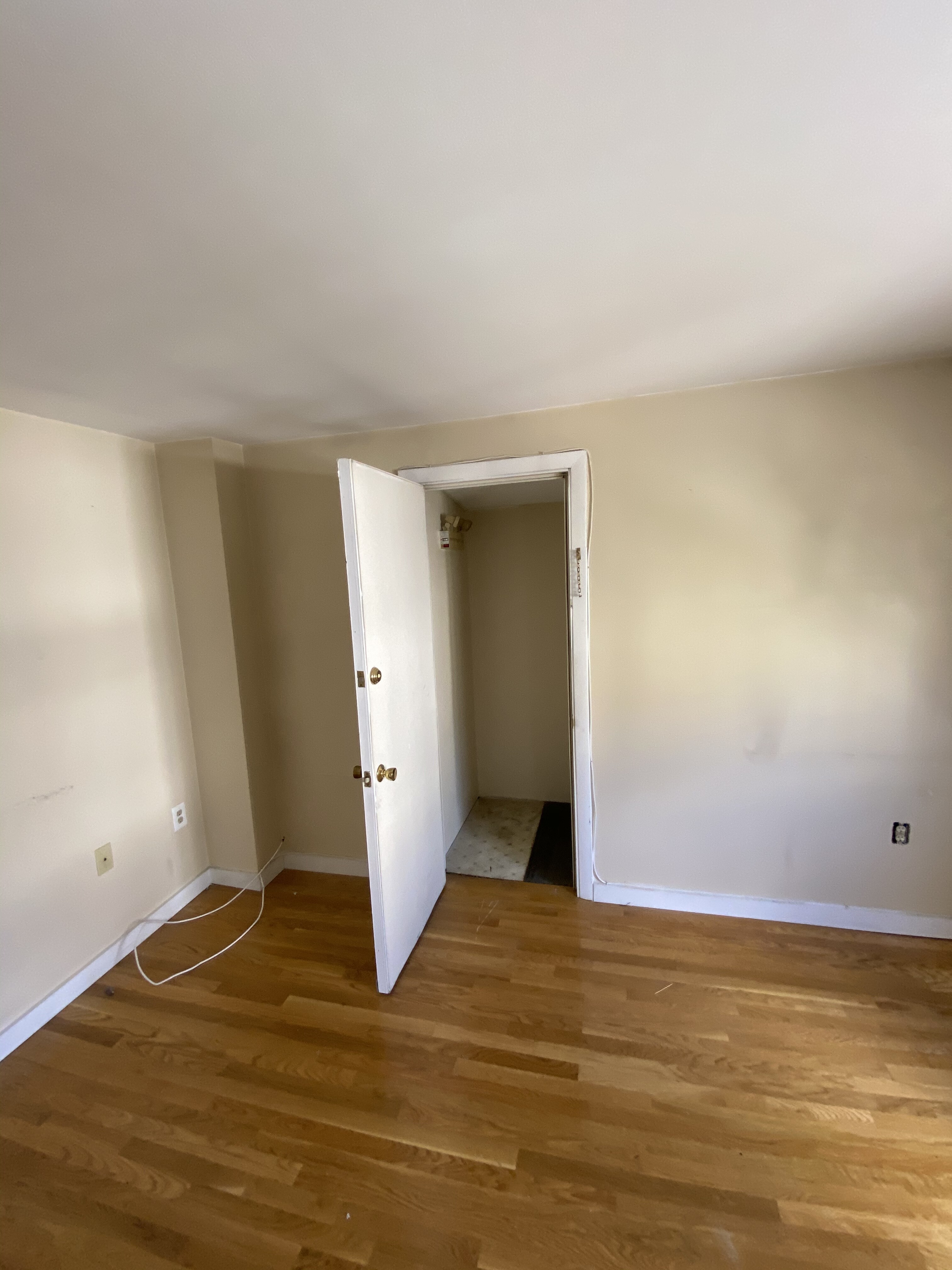 385 Dorchester St, South Boston