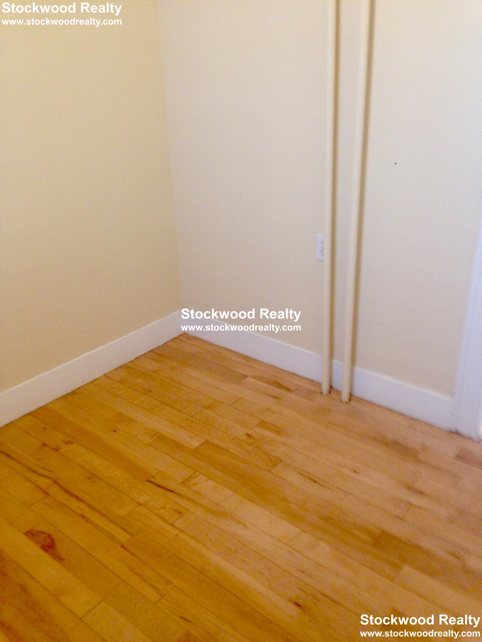 34 Harbor View St, Dorchester