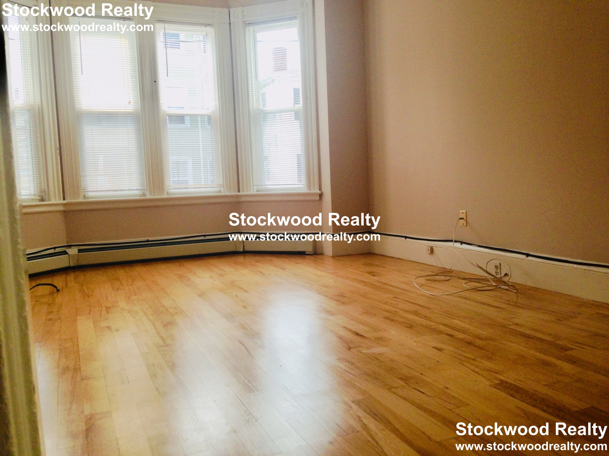 34 Harbor View St, Dorchester