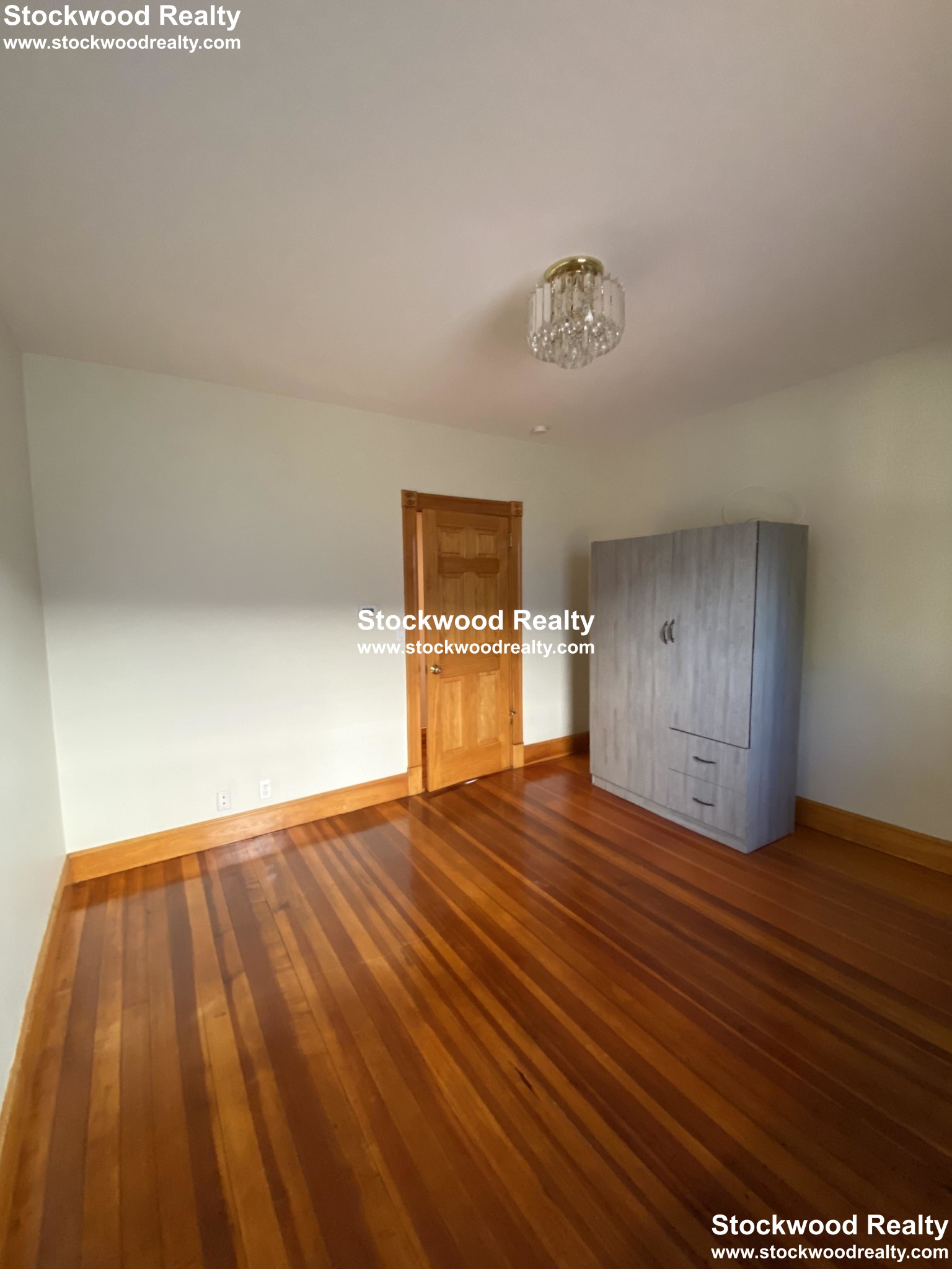 16 Crescent Ave, Dorchester