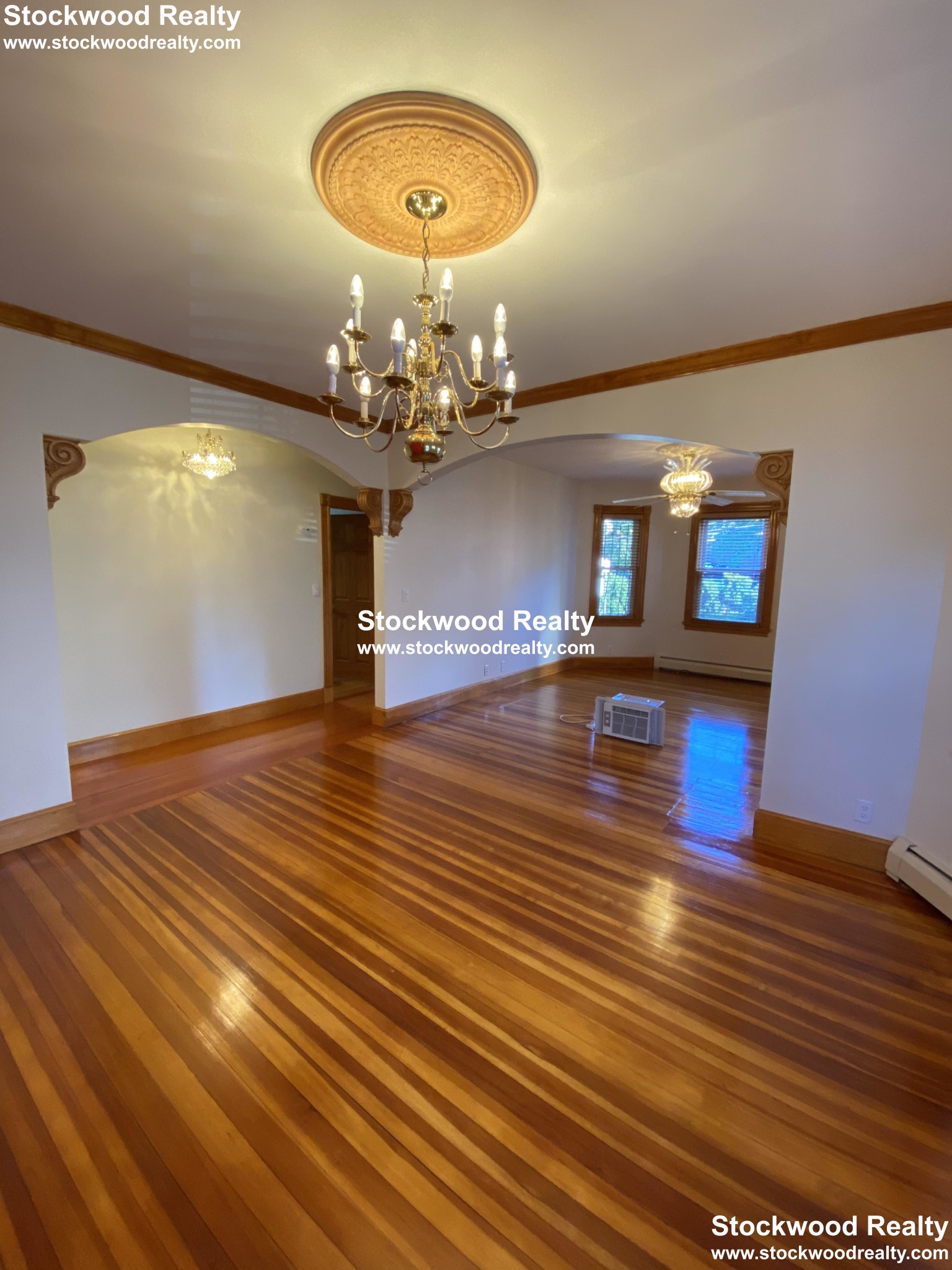 16 Crescent Ave, Dorchester