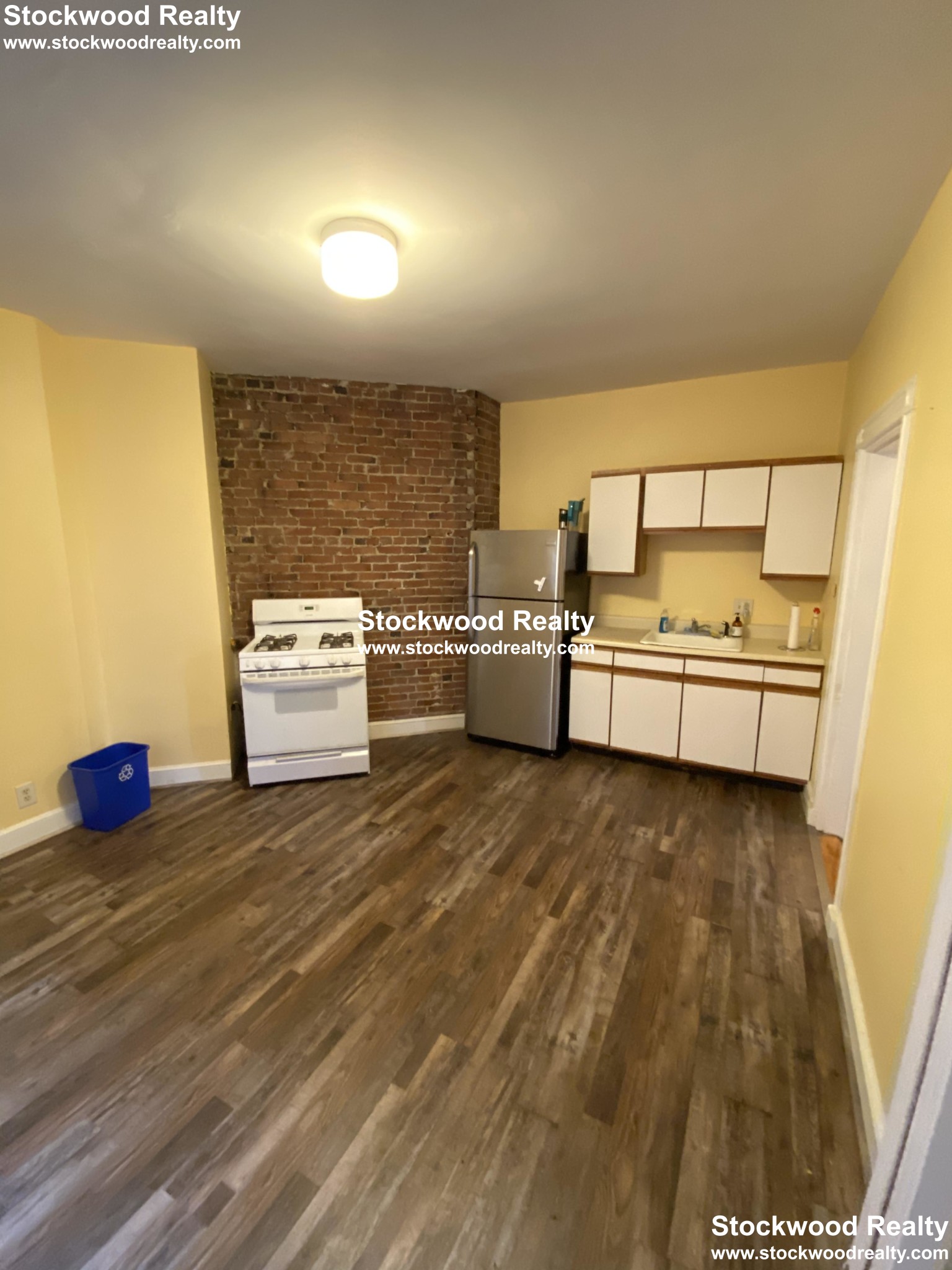 861 Dorchester Ave, Dorchester