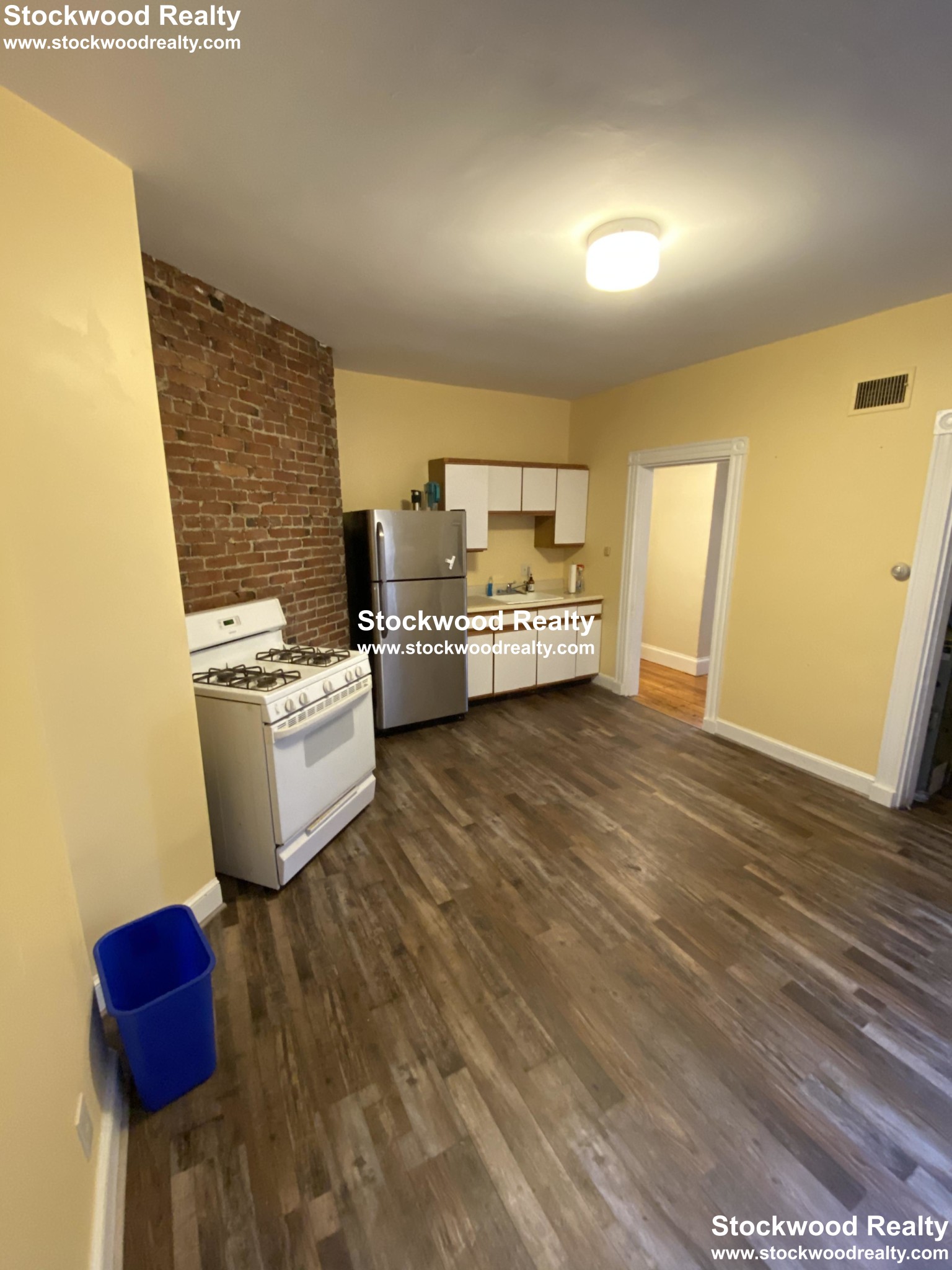 861 Dorchester Ave, Dorchester