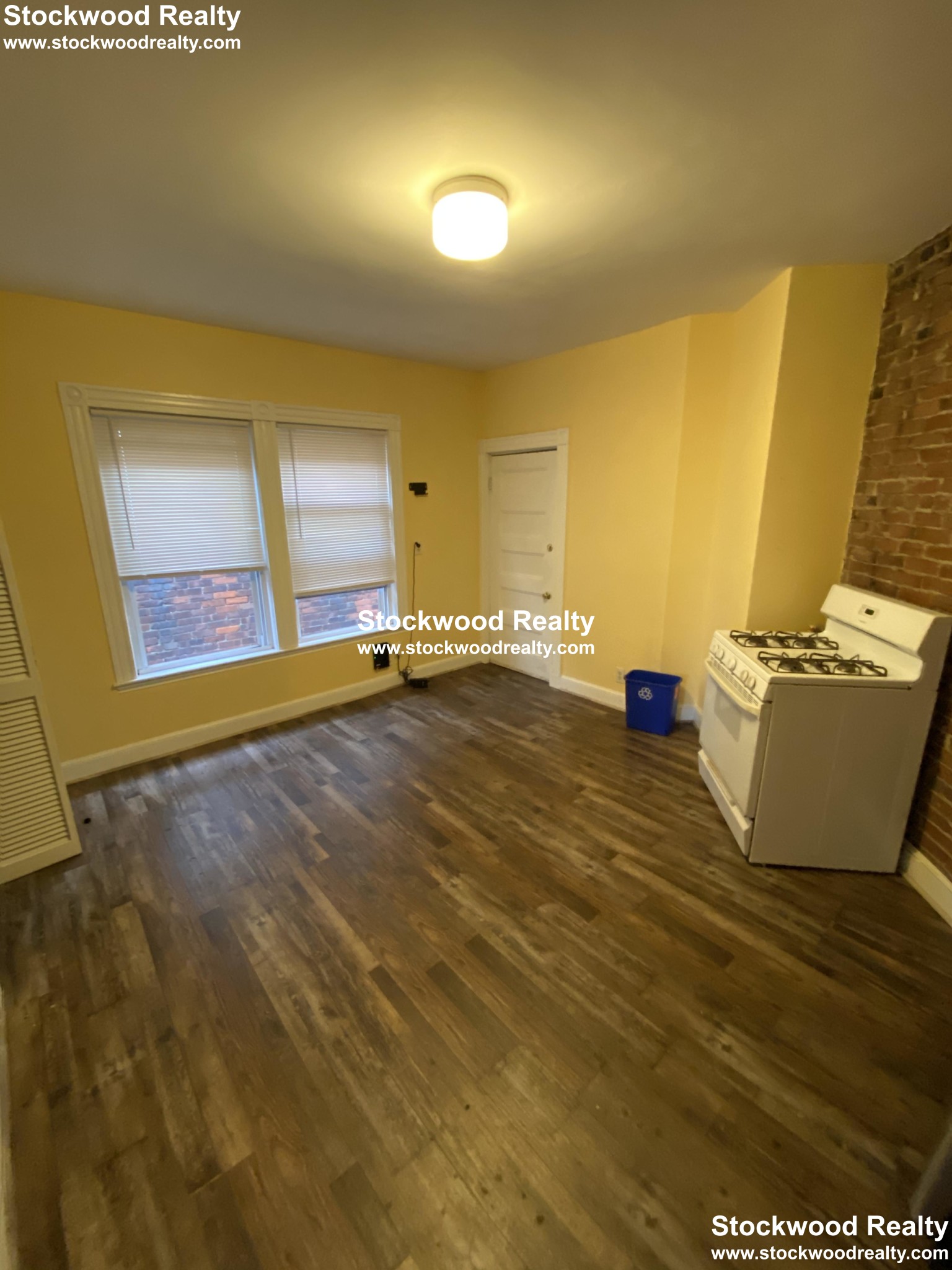 861 Dorchester Ave, Dorchester