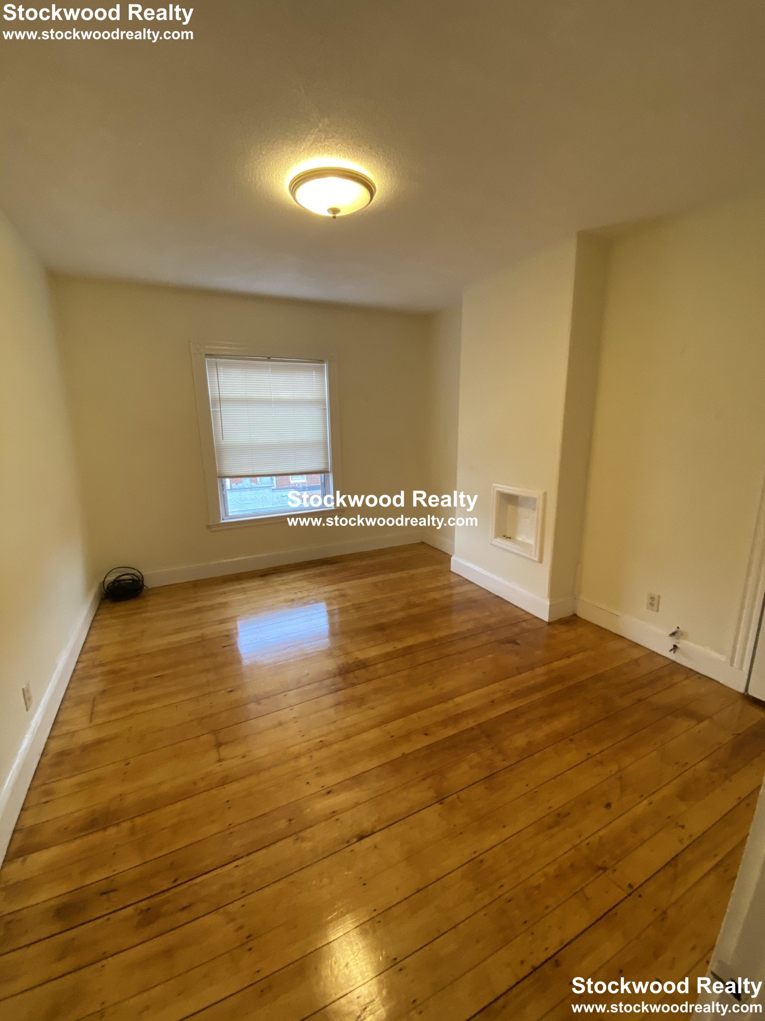 861 Dorchester Ave, Dorchester