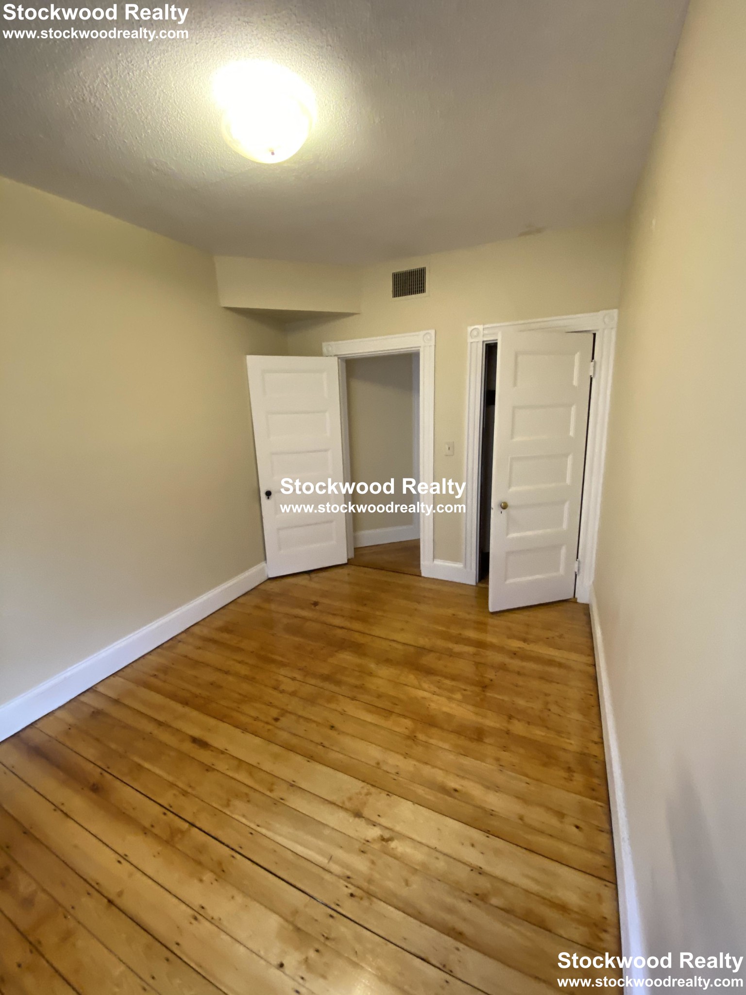 861 Dorchester Ave, Dorchester