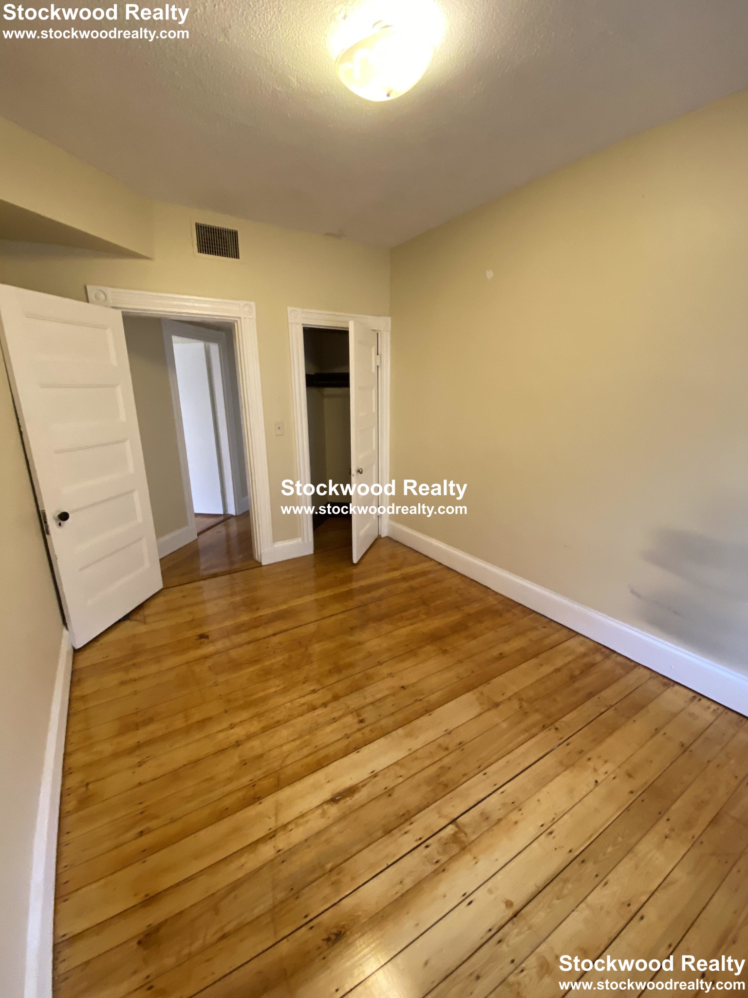 861 Dorchester Ave, Dorchester