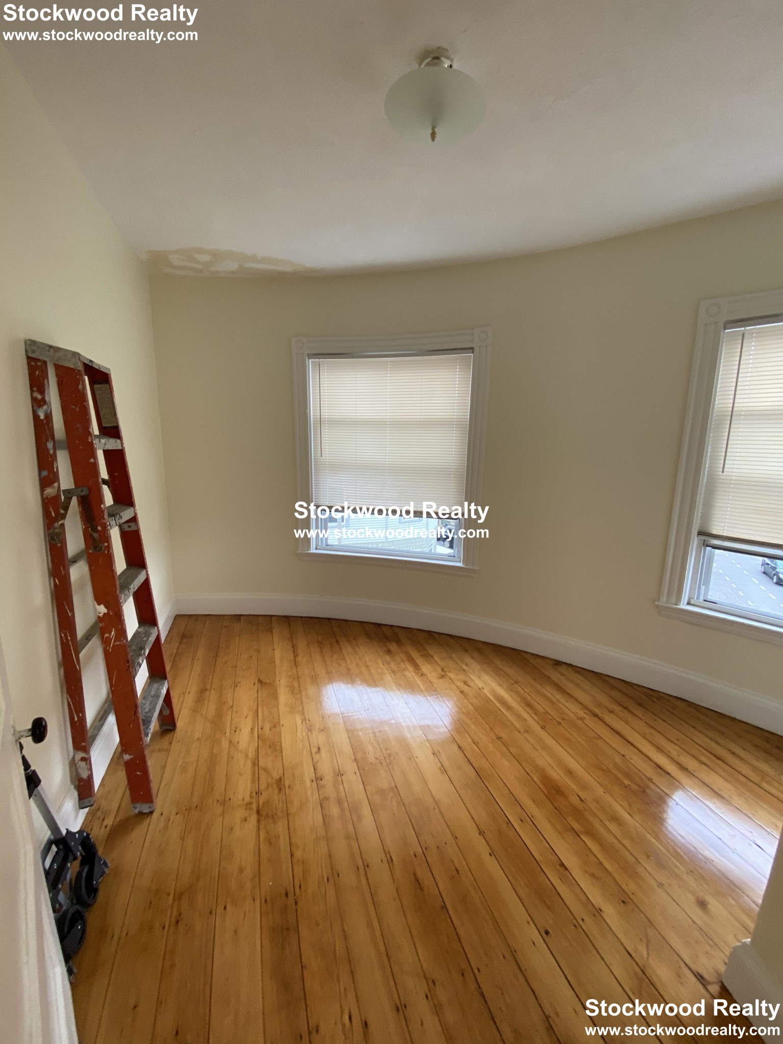 861 Dorchester Ave, Dorchester