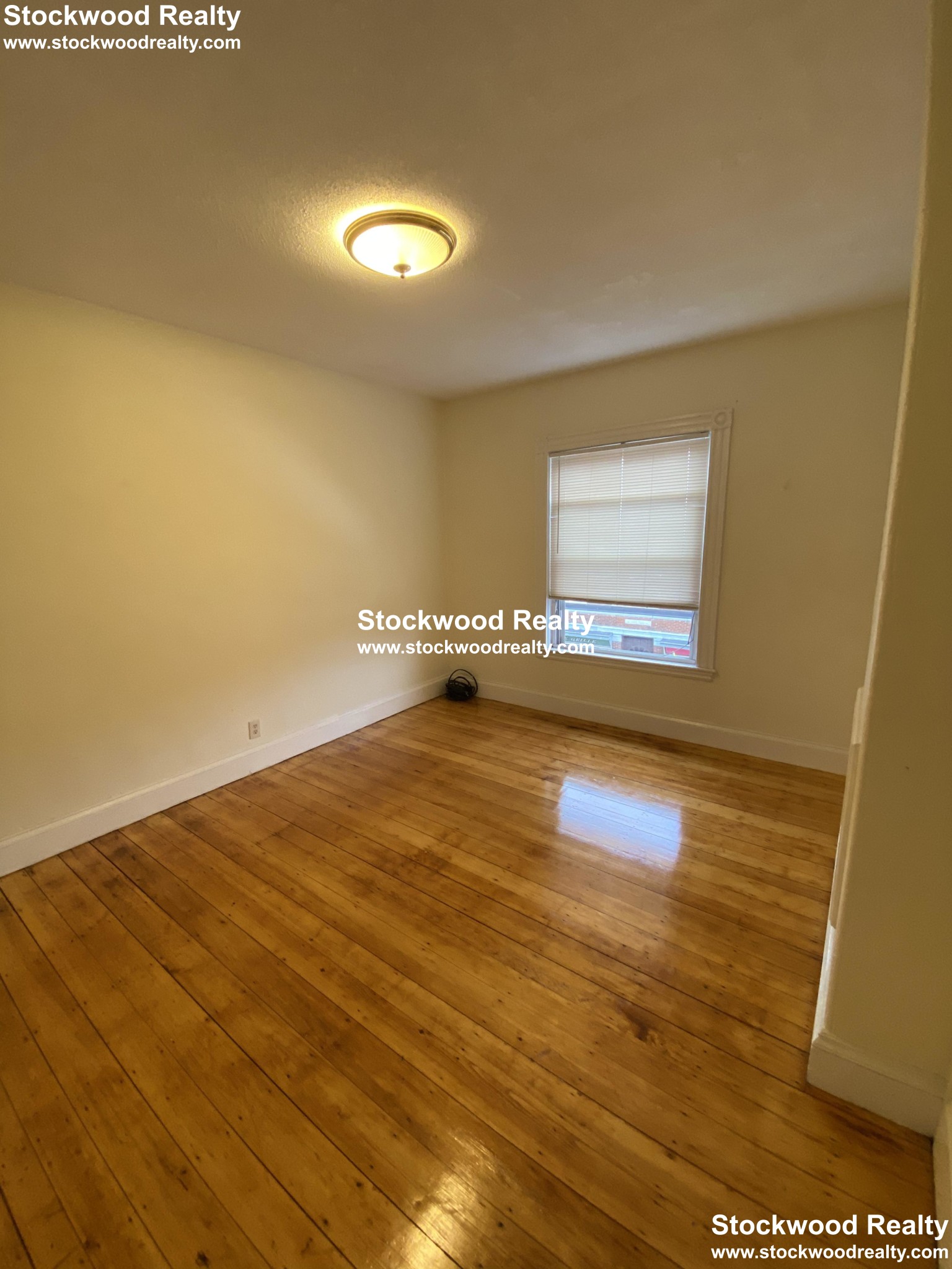 861 Dorchester Ave, Dorchester