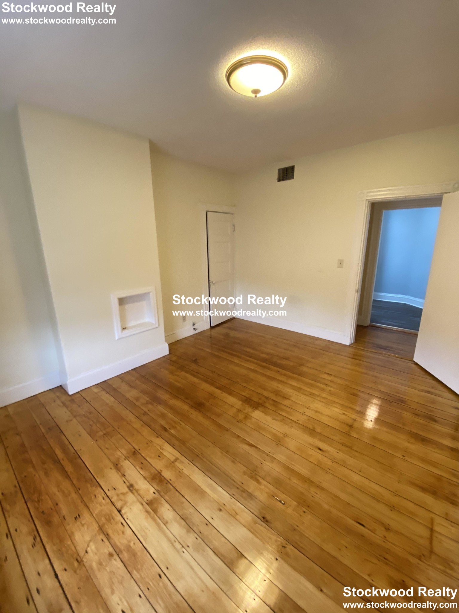 861 Dorchester Ave, Dorchester