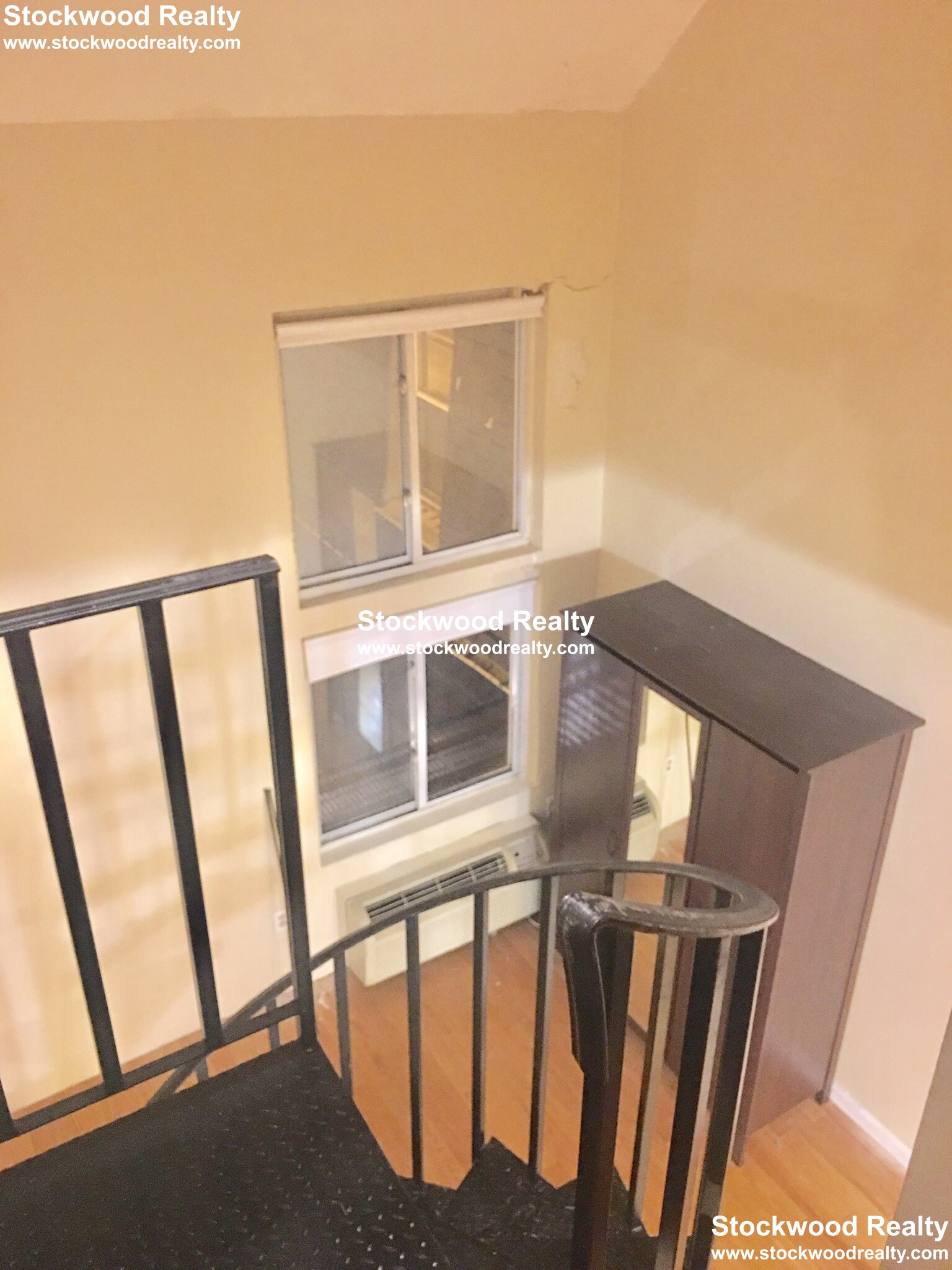 385 Dorchester St, South Boston