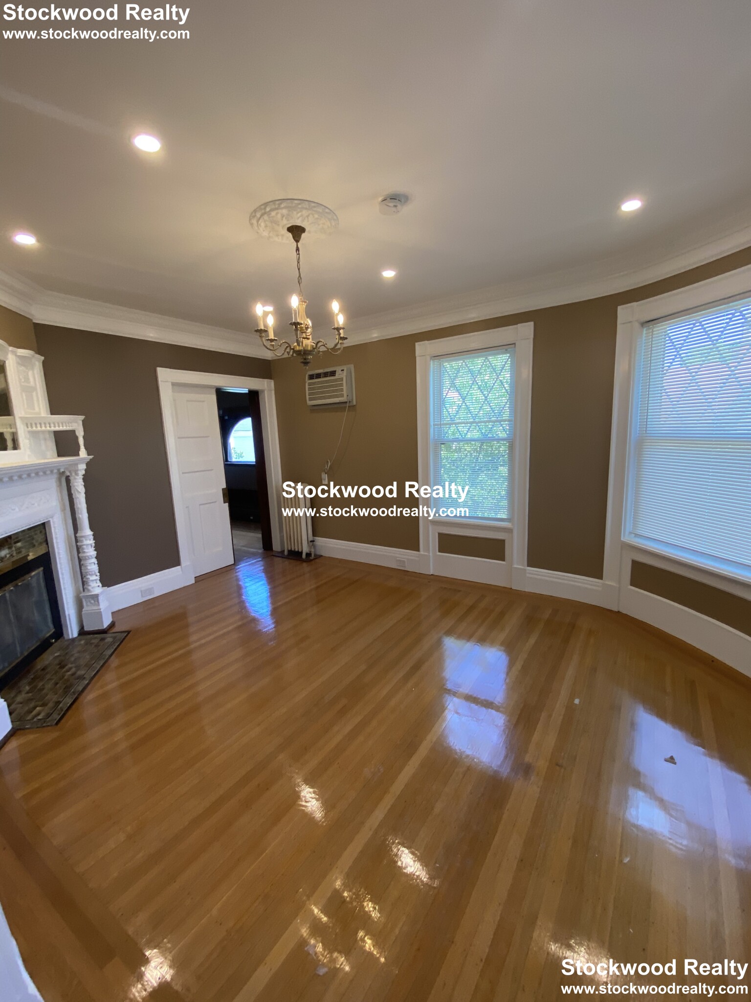 17-19 Cushing Ave, Dorchester