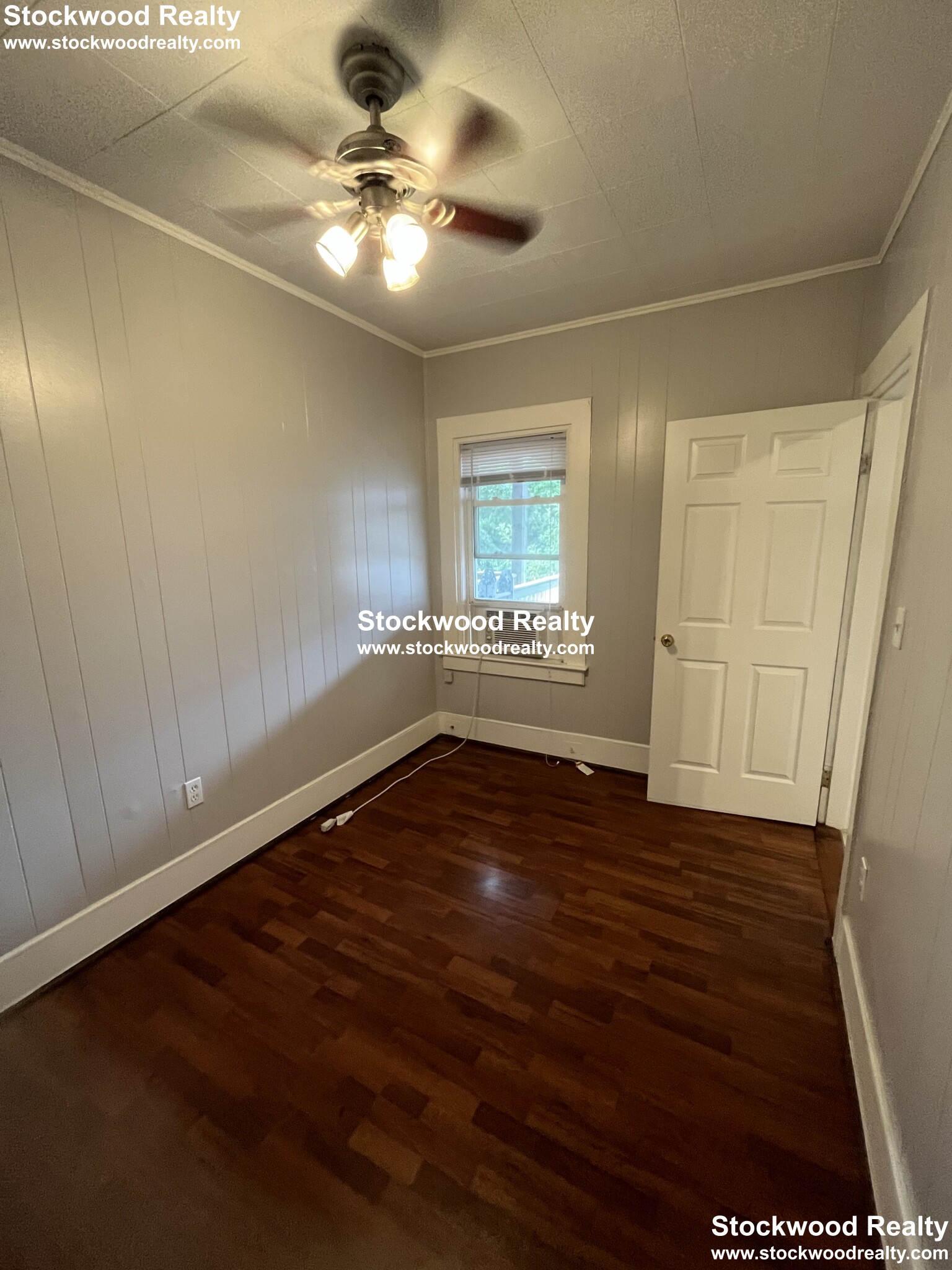 25 Woodward St, South Boston