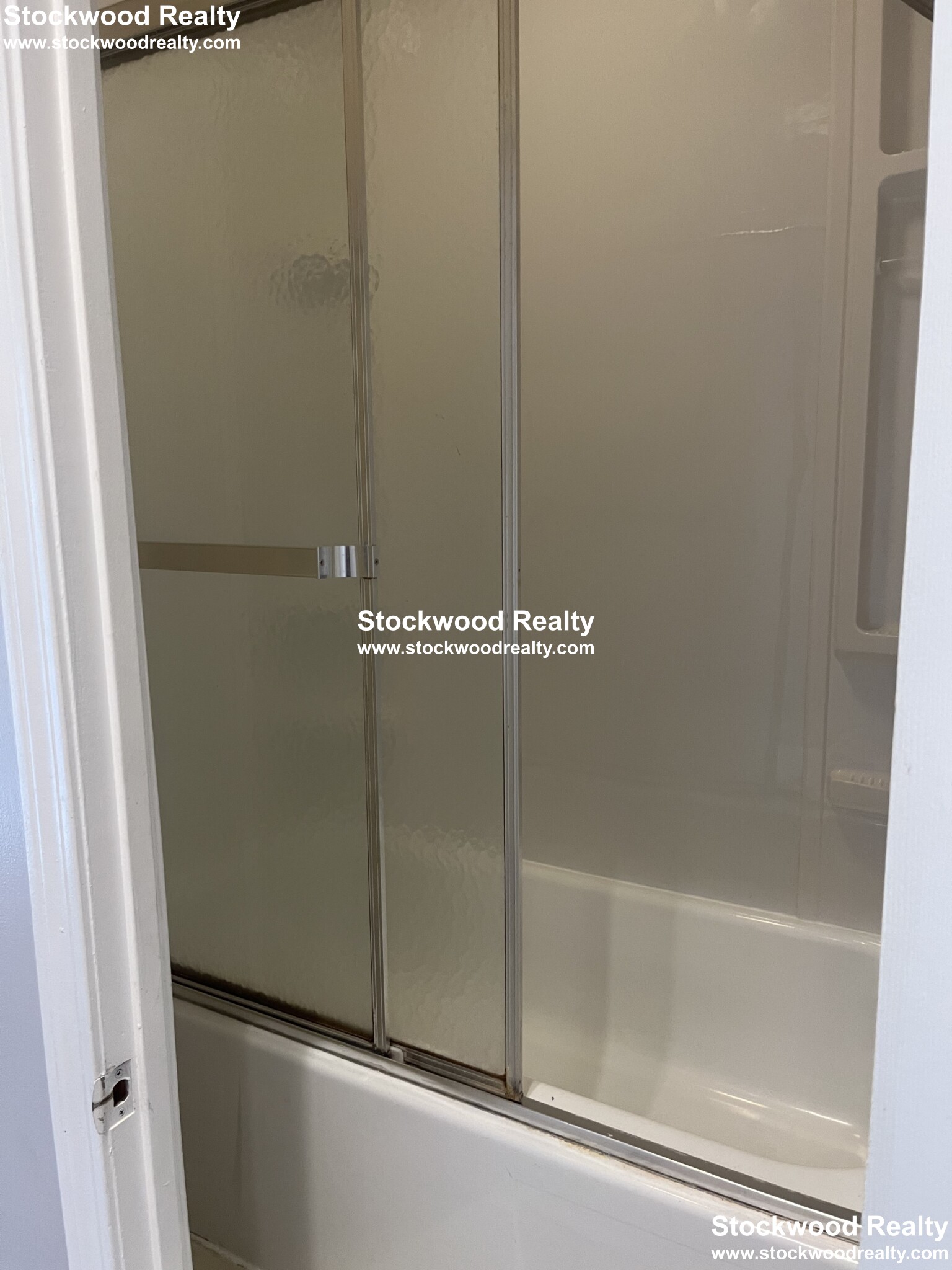 25 Woodward St, South Boston