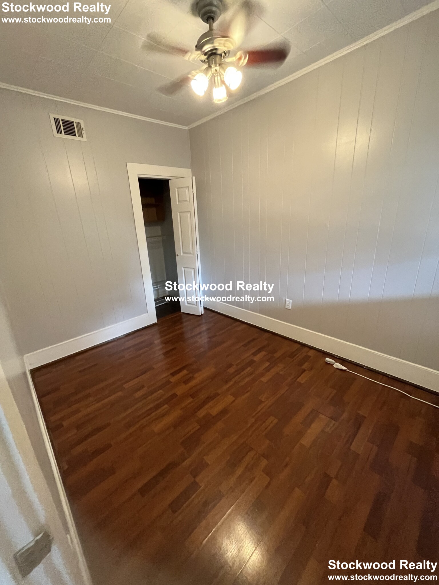 25 Woodward St, South Boston