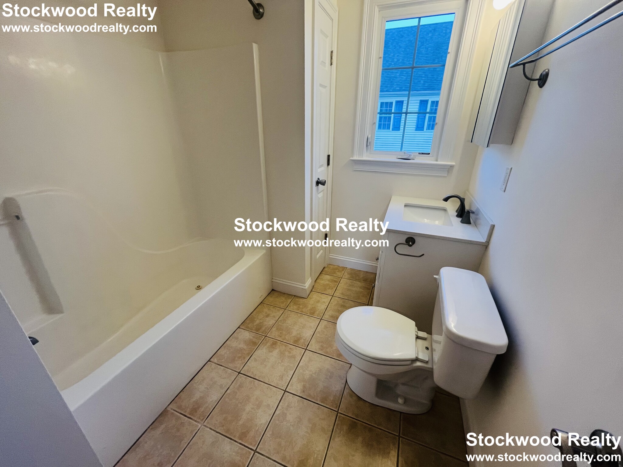 191 Bridge St, North Weymouth