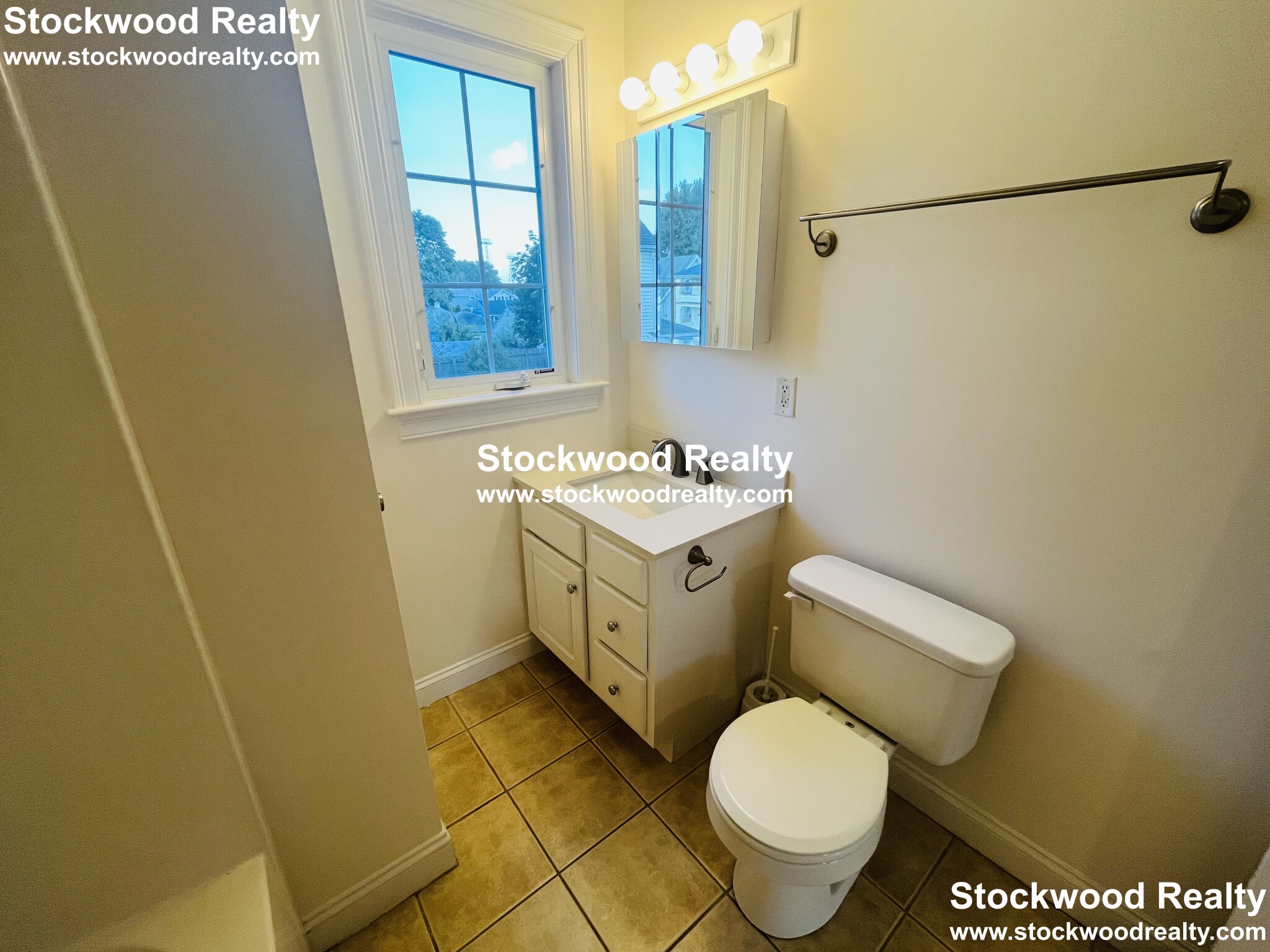 191 Bridge St, North Weymouth