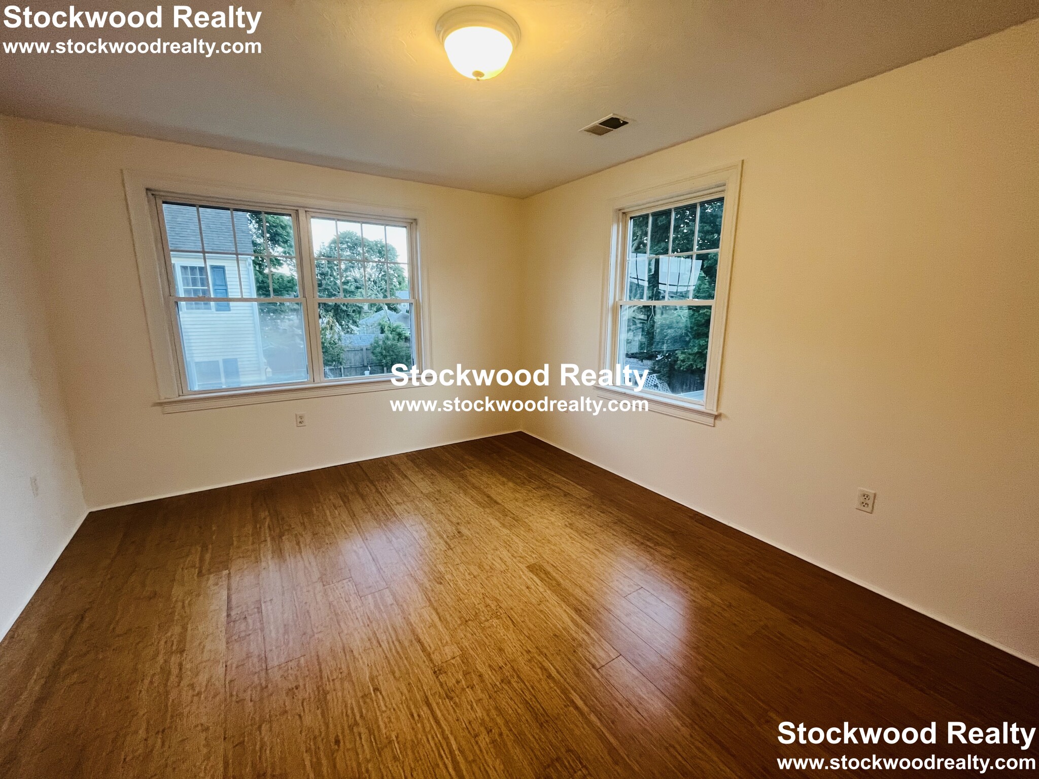 191 Bridge St, North Weymouth