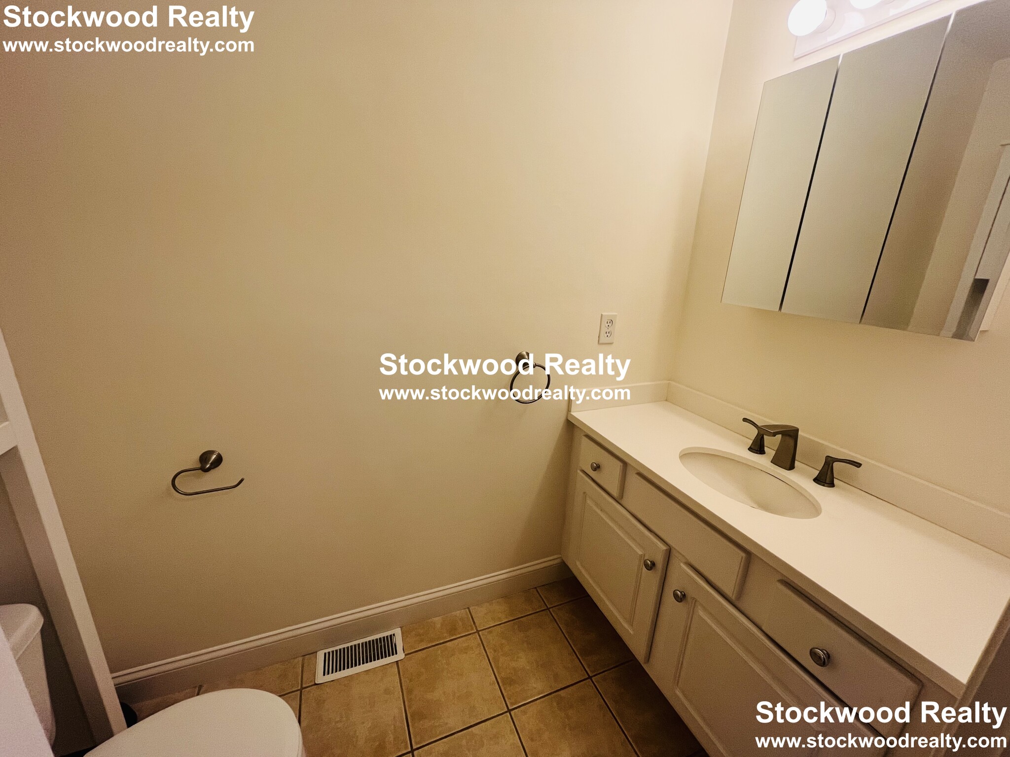 191 Bridge St, North Weymouth