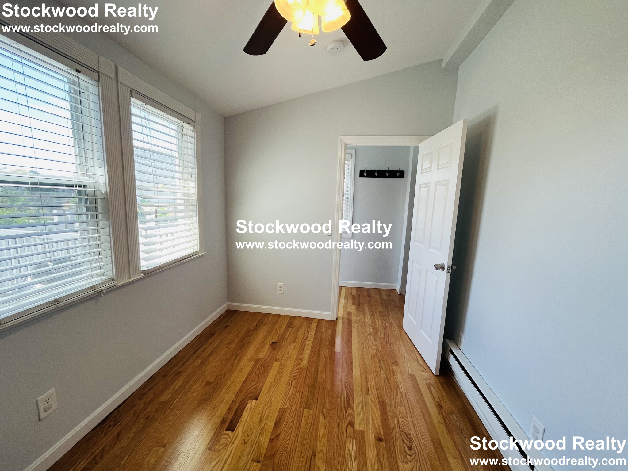 2 Kemp St, South Boston