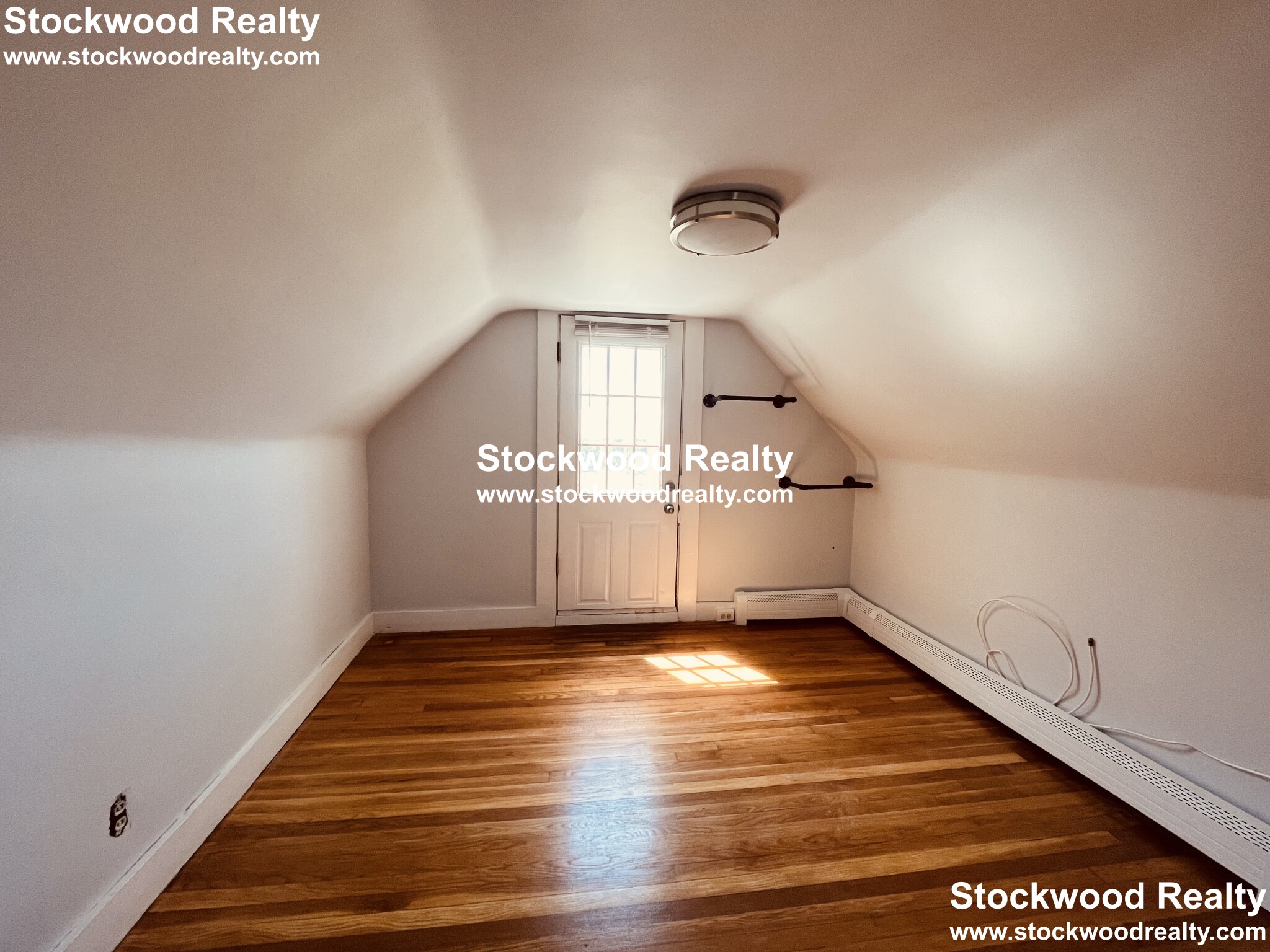 2 Kemp St, South Boston