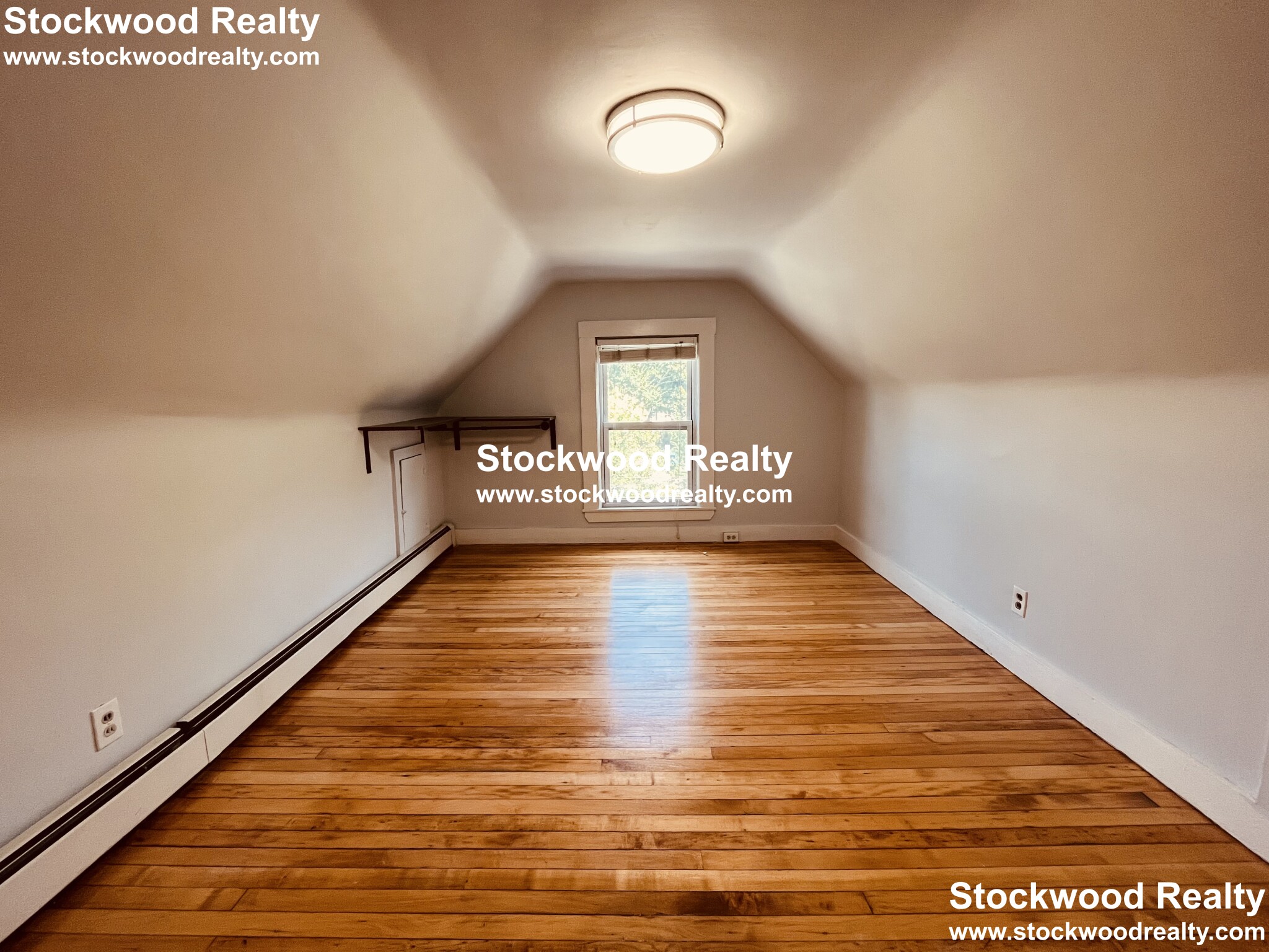 2 Kemp St, South Boston