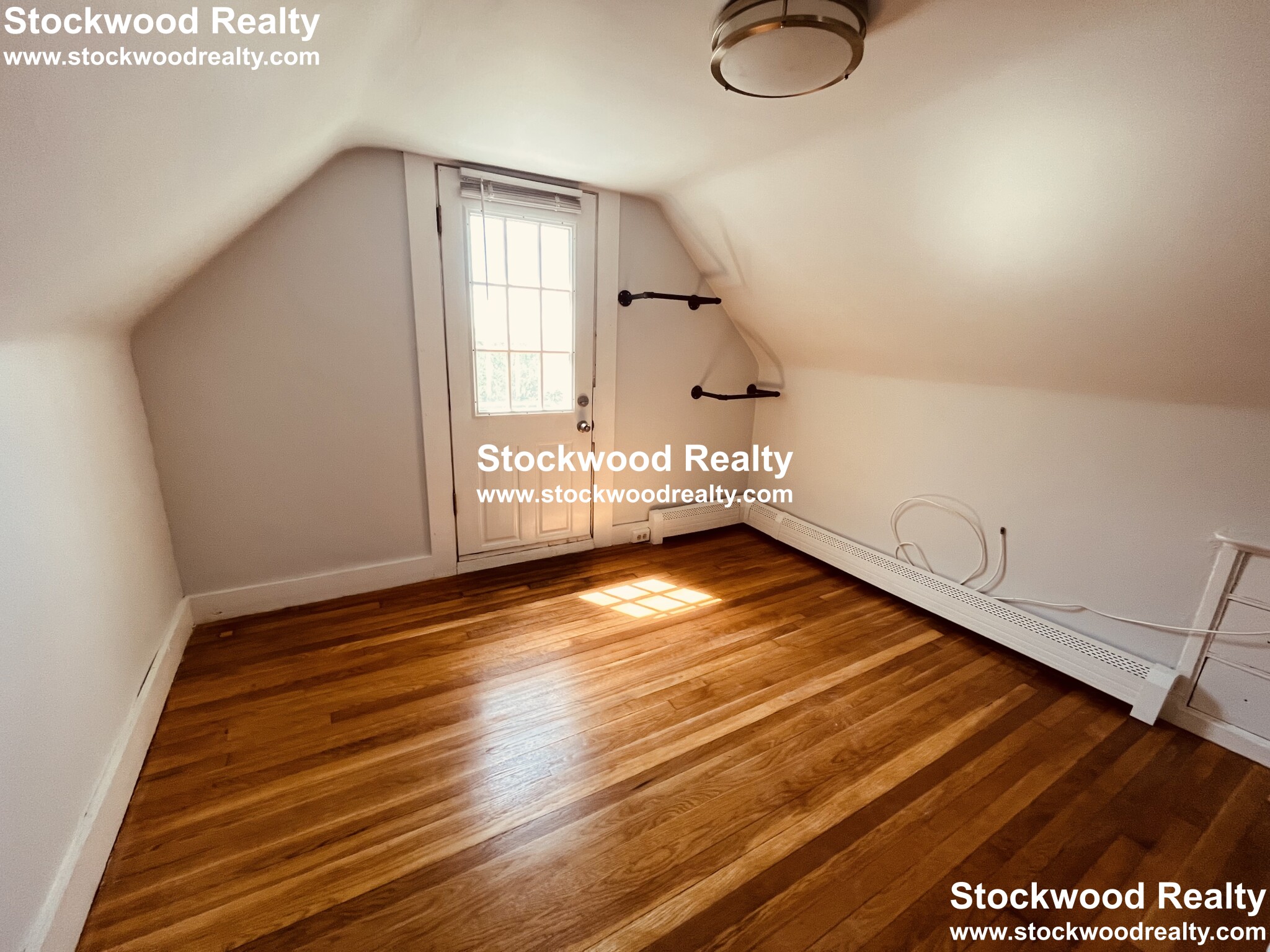 2 Kemp St, South Boston