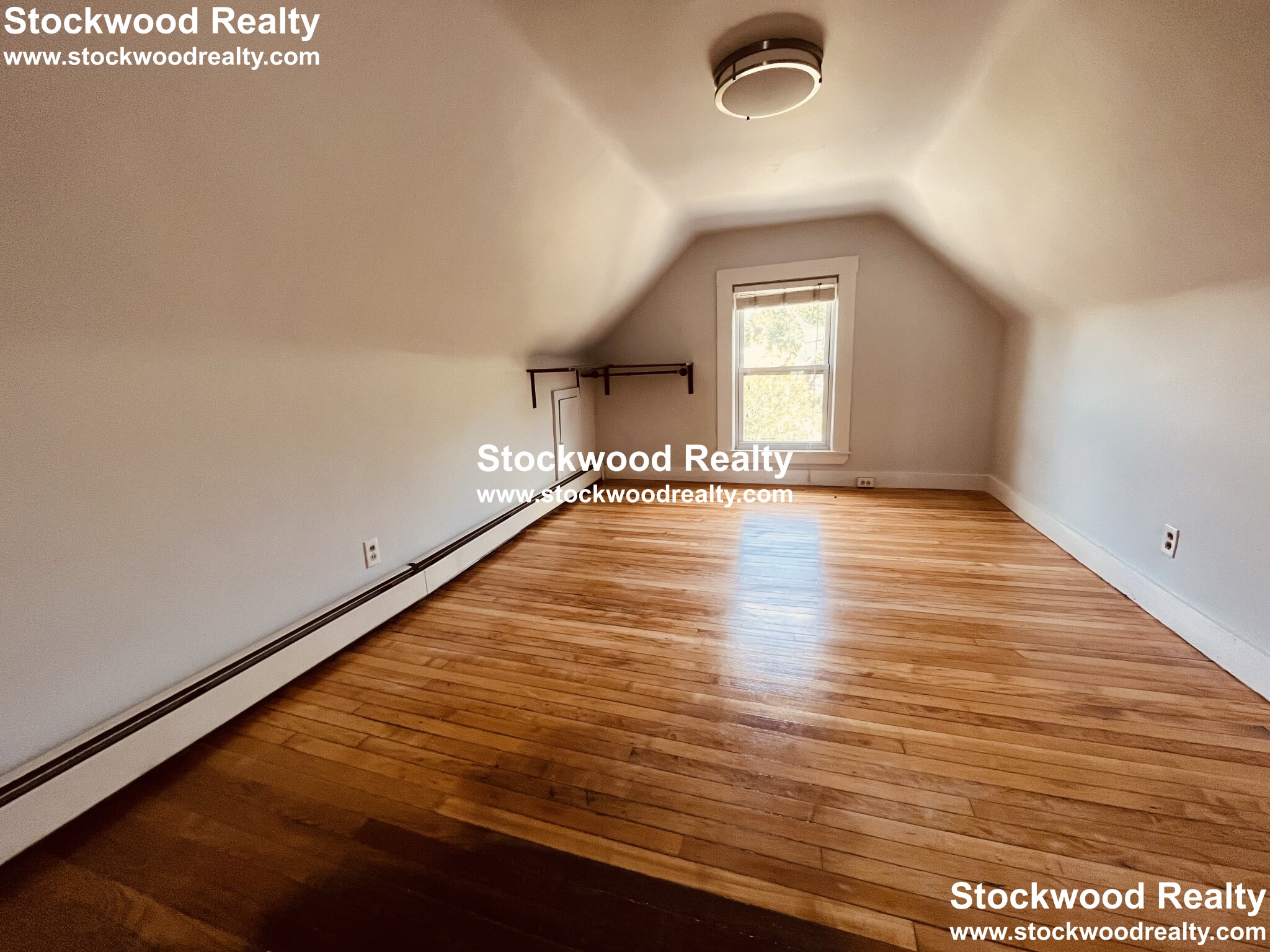 2 Kemp St, South Boston