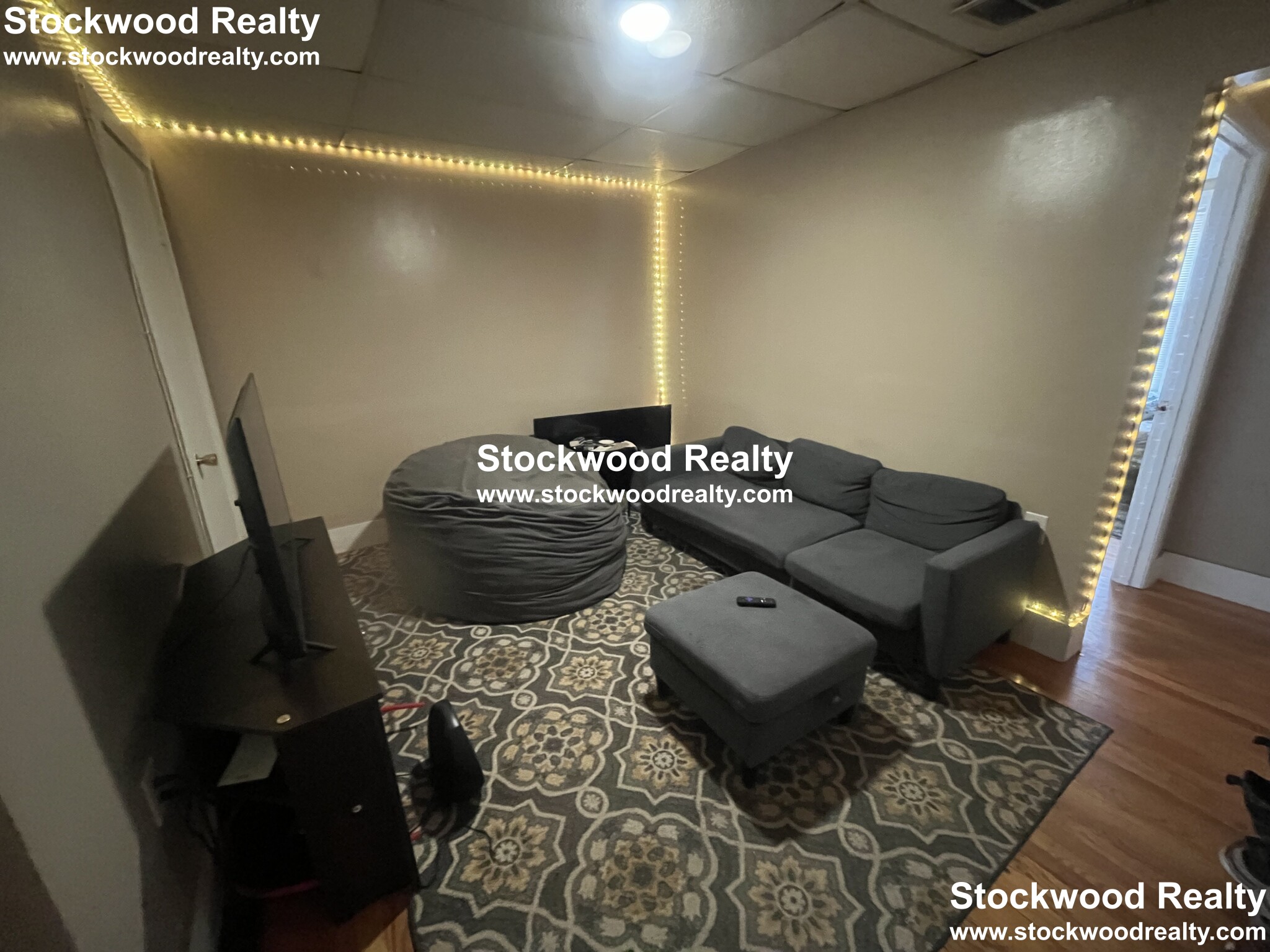 933 Dorchester Ave, Dorchester