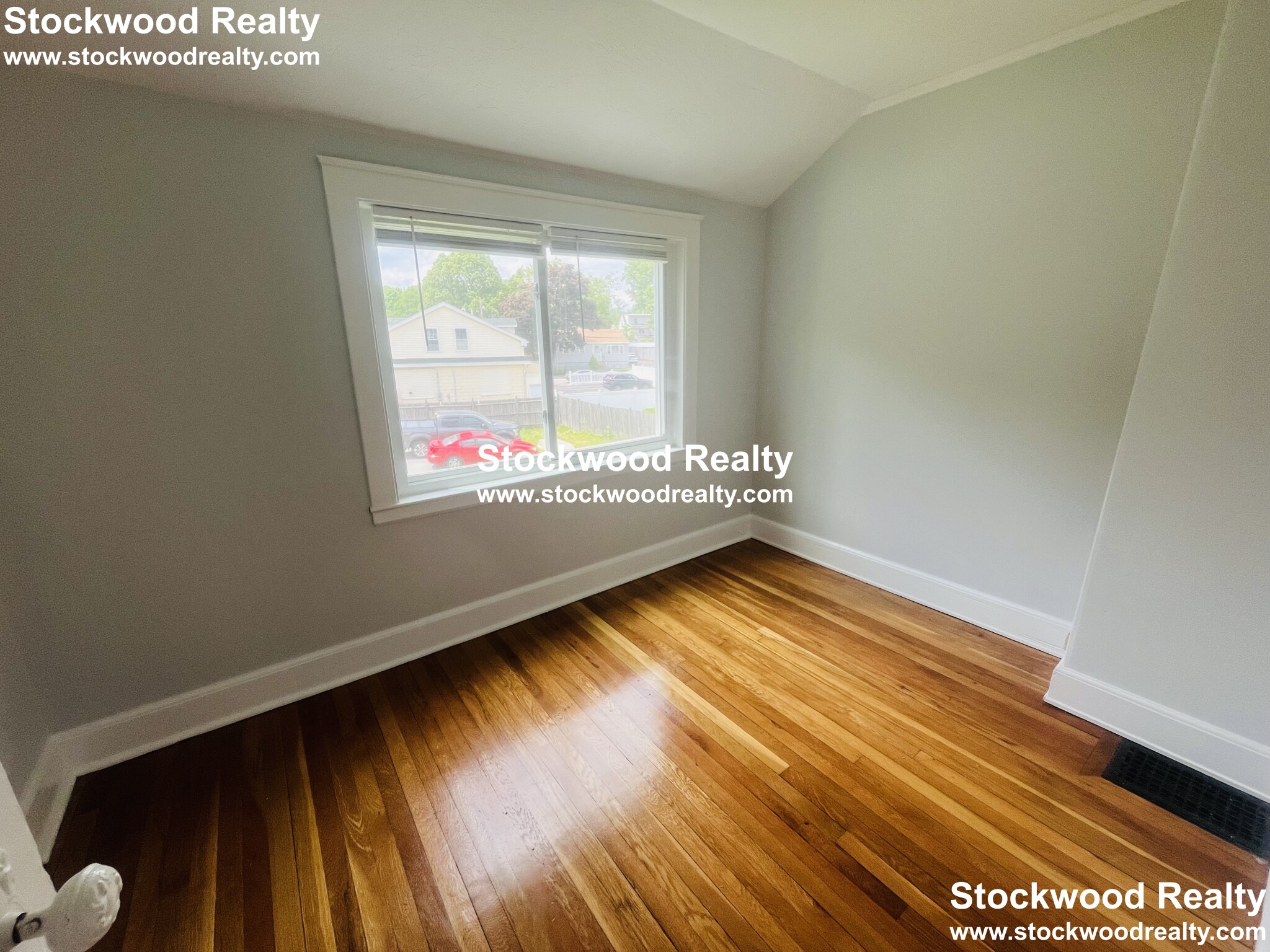 6 Arnold St, Quincy
