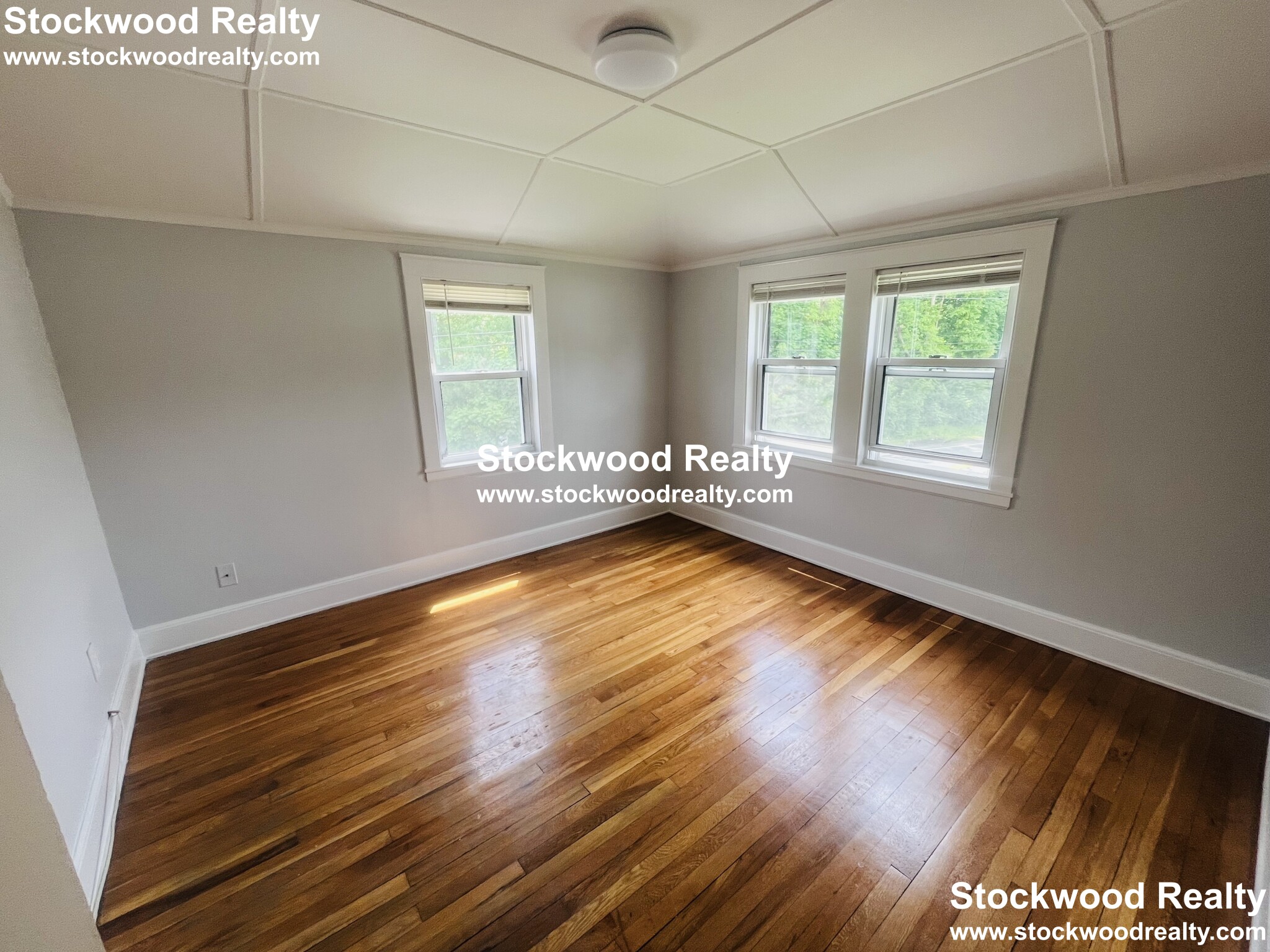6 Arnold St, Quincy