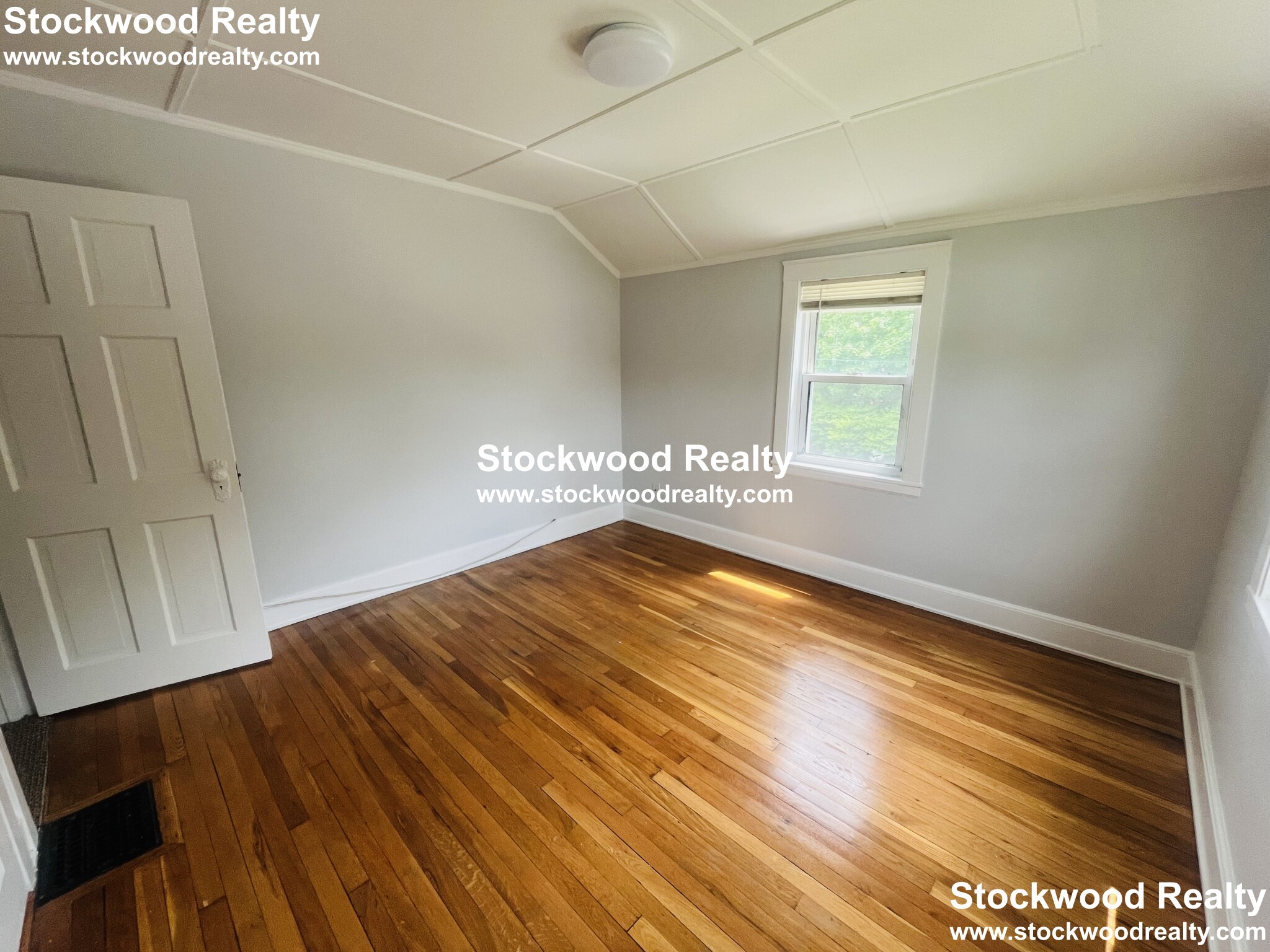 6 Arnold St, Quincy