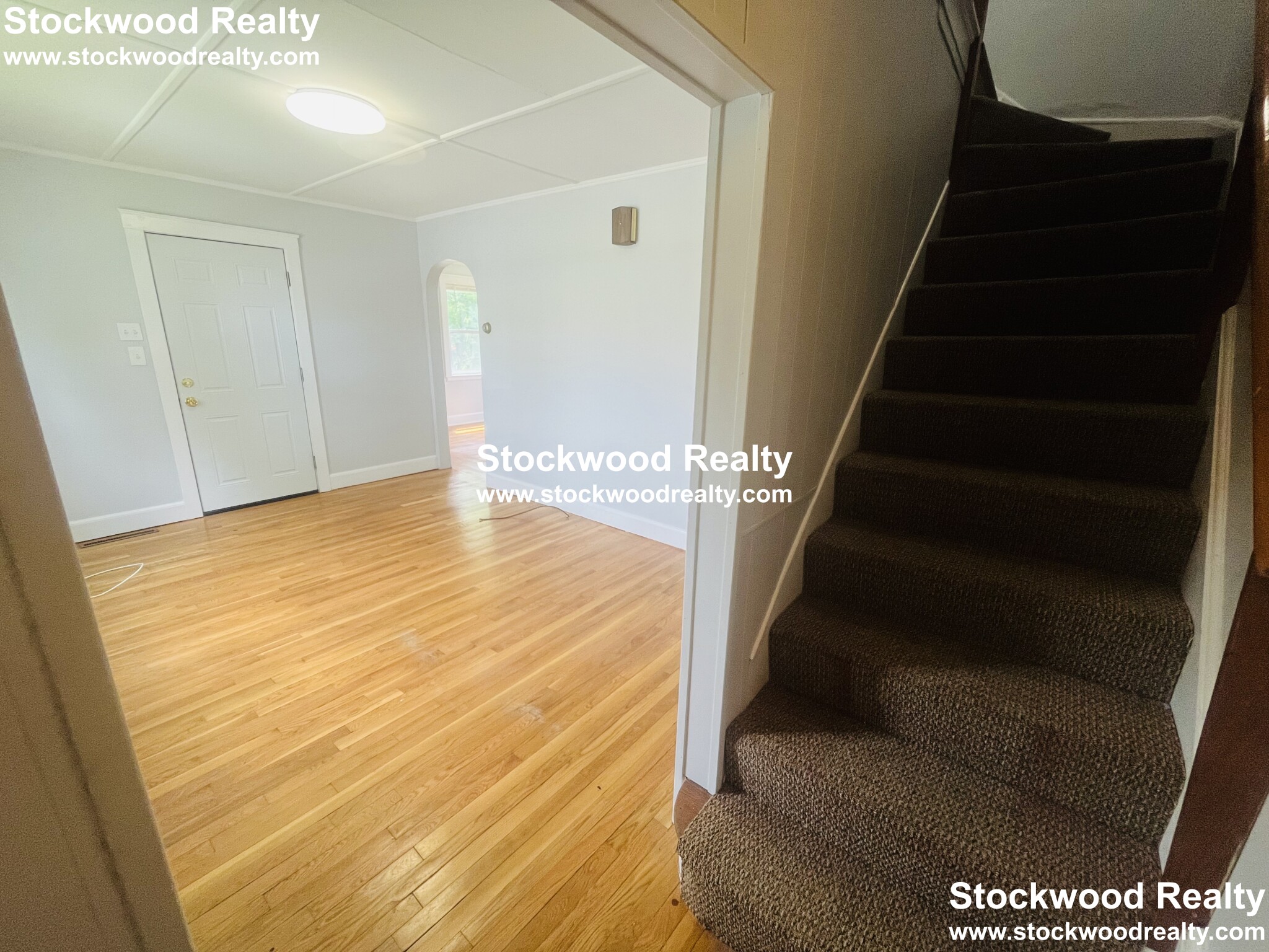 6 Arnold St, Quincy