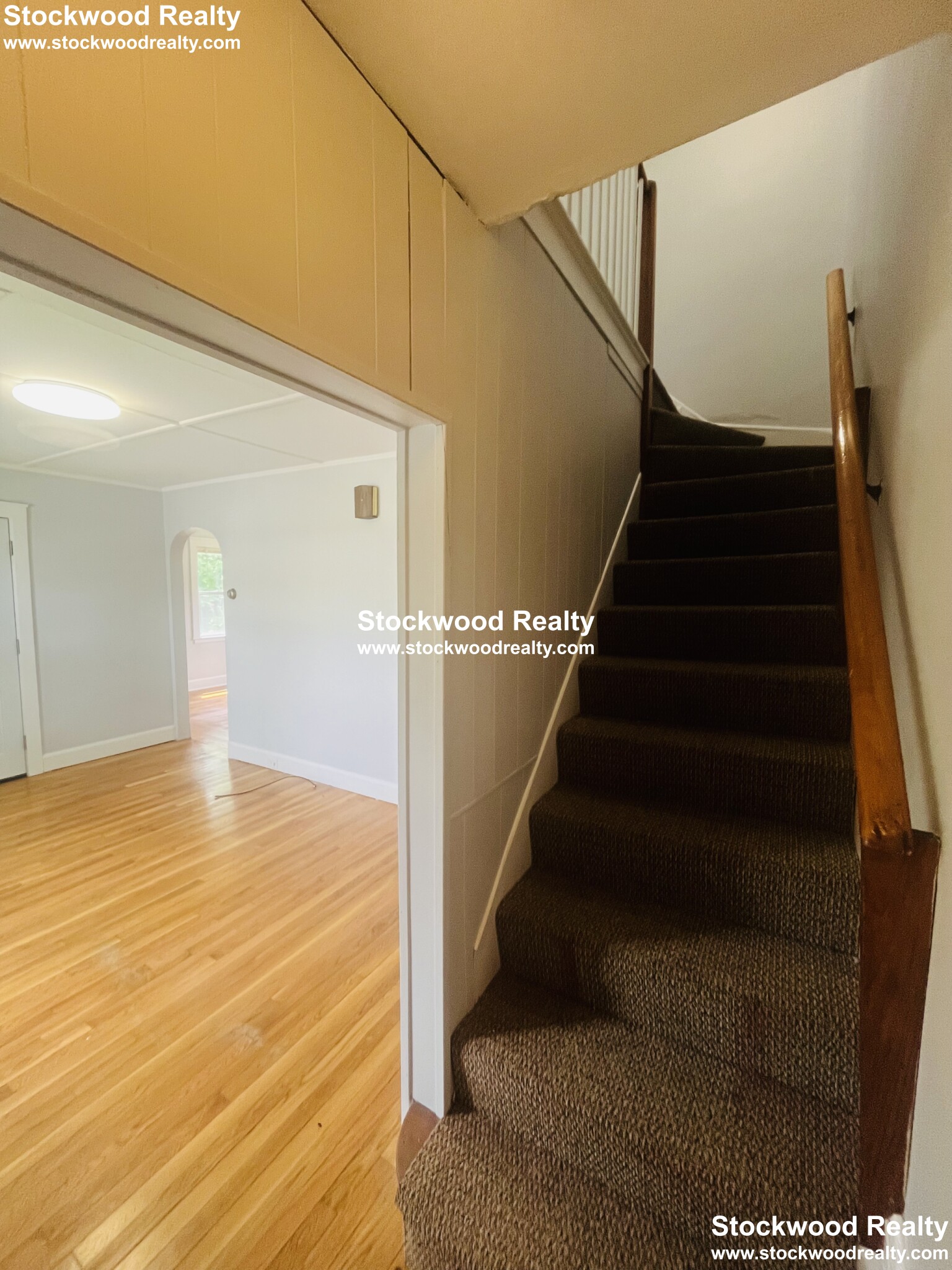 6 Arnold St, Quincy