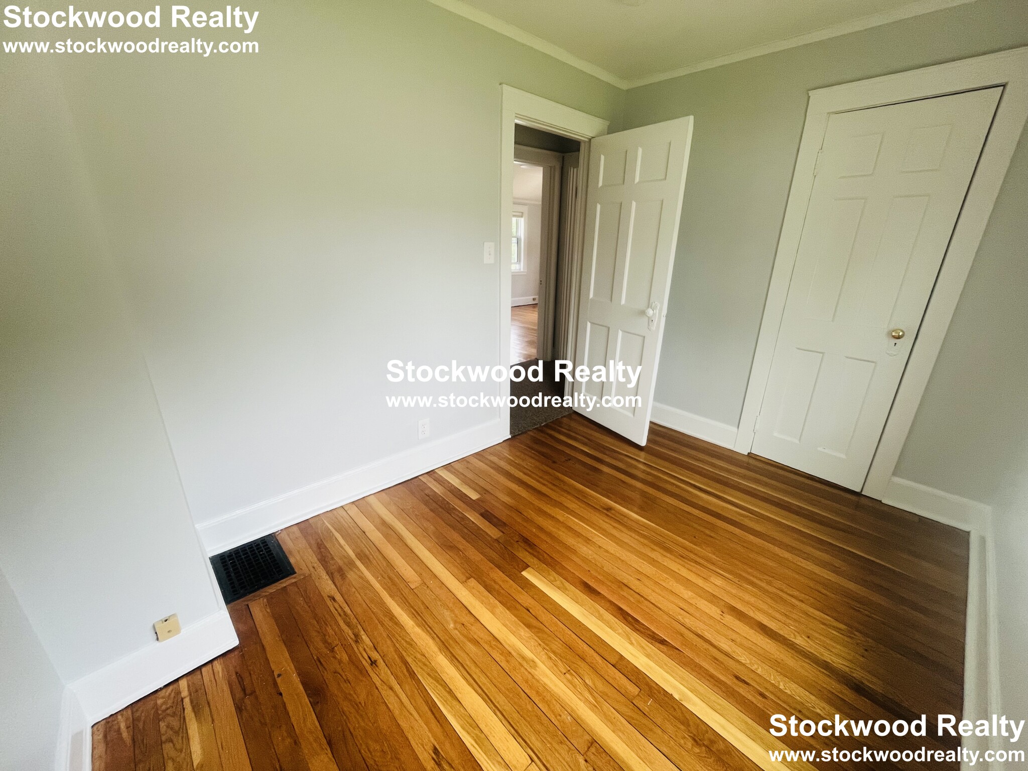 6 Arnold St, Quincy