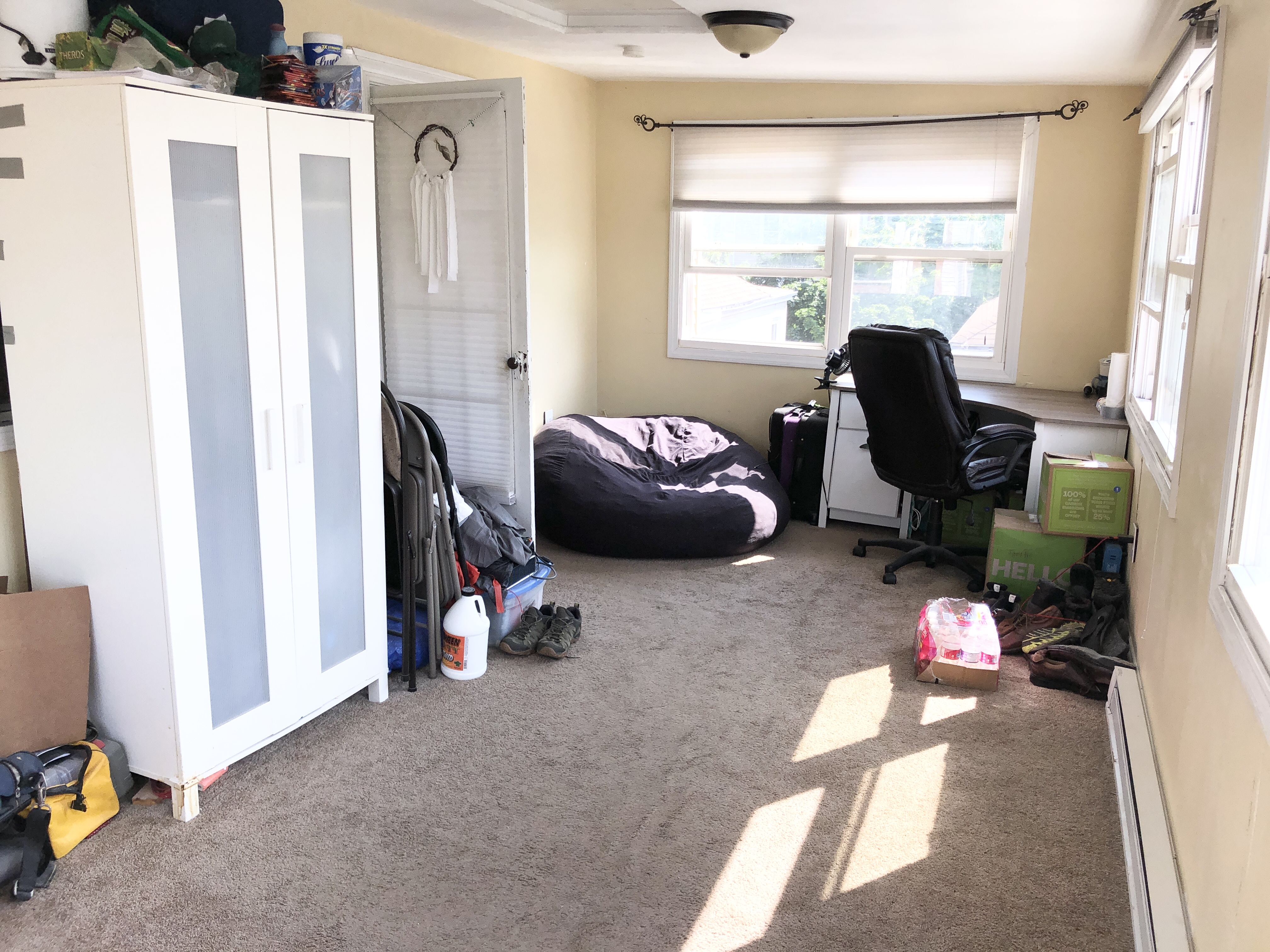 3 bed, 1 bath apartment for rent at 74 Grant St Unit 3, Winter Hill — photo 5 of 13