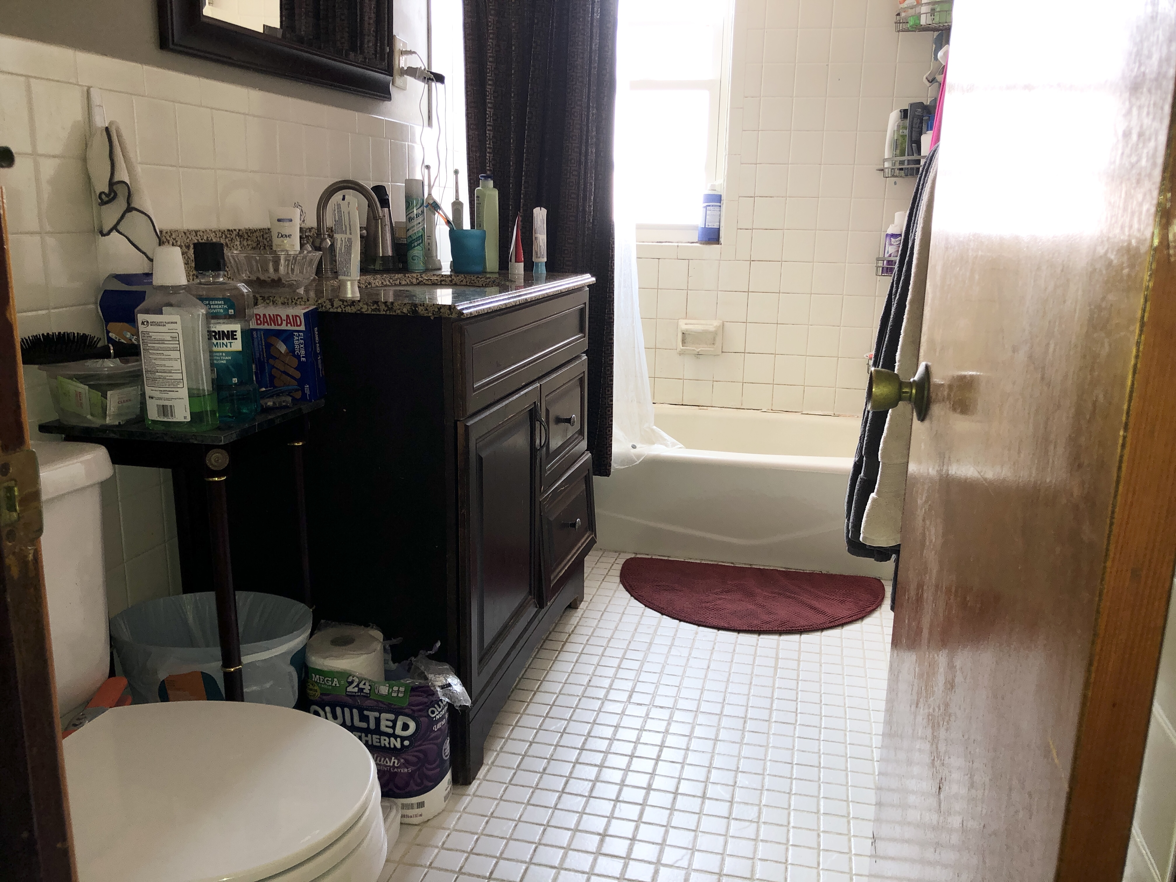 3 bed, 1 bath apartment for rent at 74 Grant St Unit 3, Winter Hill — photo 6 of 13