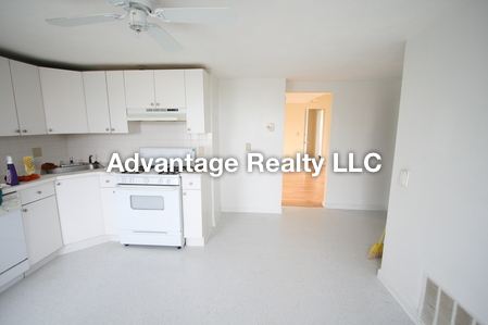 3 bed, 1 bath apartment for rent at 292 Mcgrath Highway Unit 1, East Somerville — photo 1 of 9