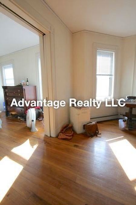 67 Dana St, Harvard Square