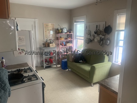 3 bed, 1 bath apartment for rent at 26 Belknap St Unit 1, East Somerville — photo 4 of 11