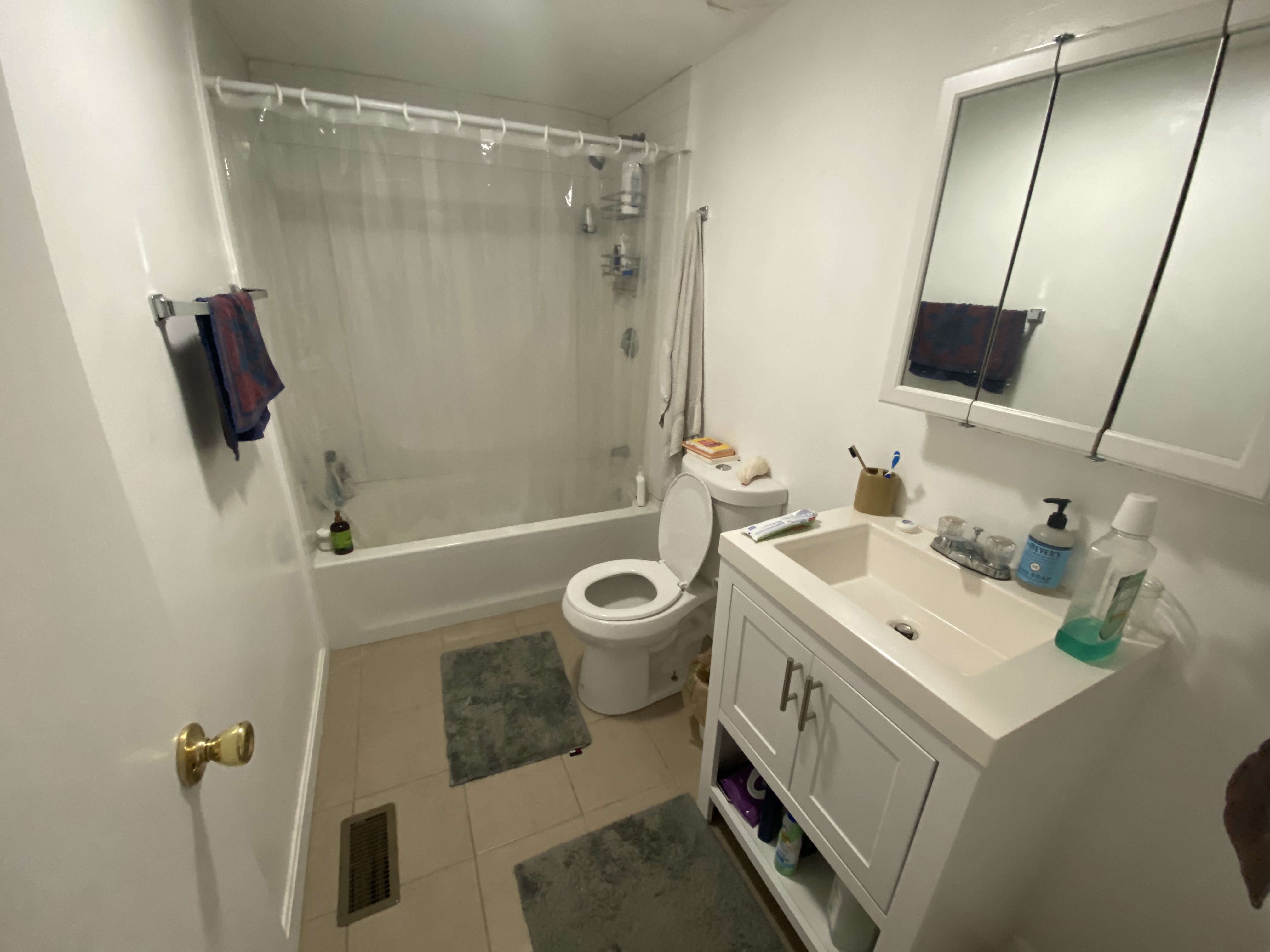2 bed, 1 bath apartment for rent at 300 Mcgrath Highway Unit 1, East Somerville — photo 5 of 14
