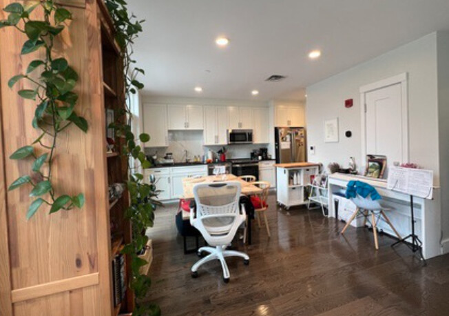 434 Mcgrath Highway, Prospect Hill