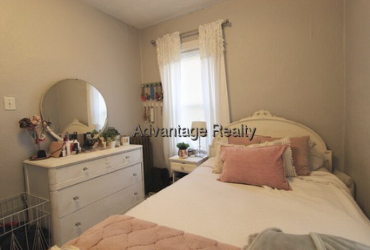 16 Watson St, Teele Square