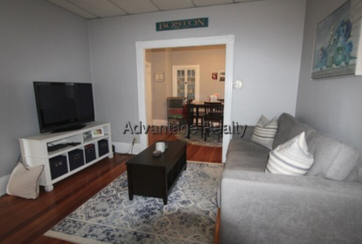 16 Watson St, Teele Square