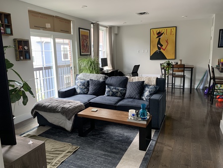 434 Mcgrath Hwy, Prospect Hill