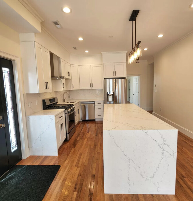 74 Union St, Everett