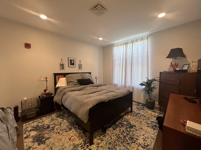 434 Mcgrath Hwy, Prospect Hill